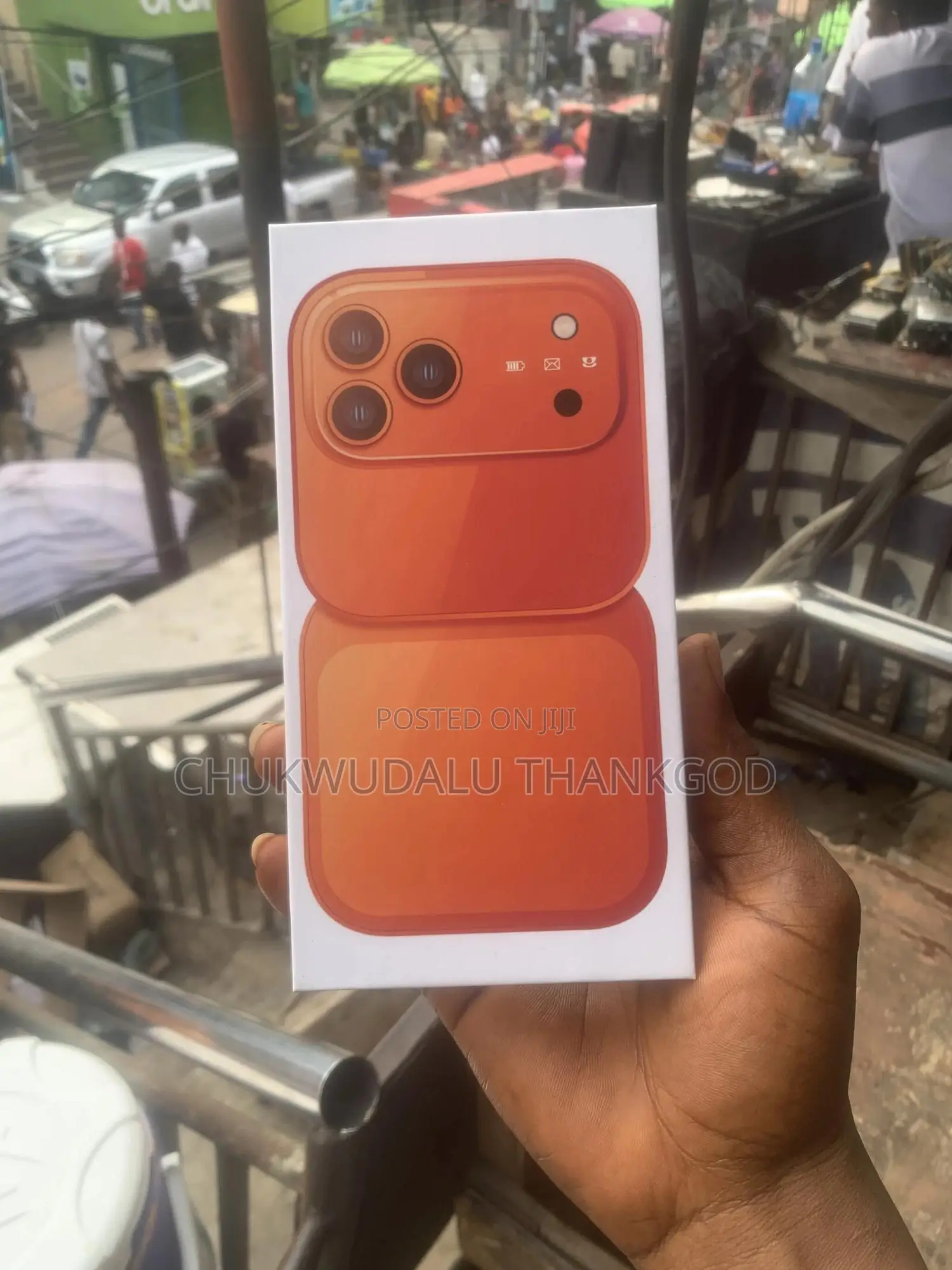 New Mobile Phone 8 GB Gold
