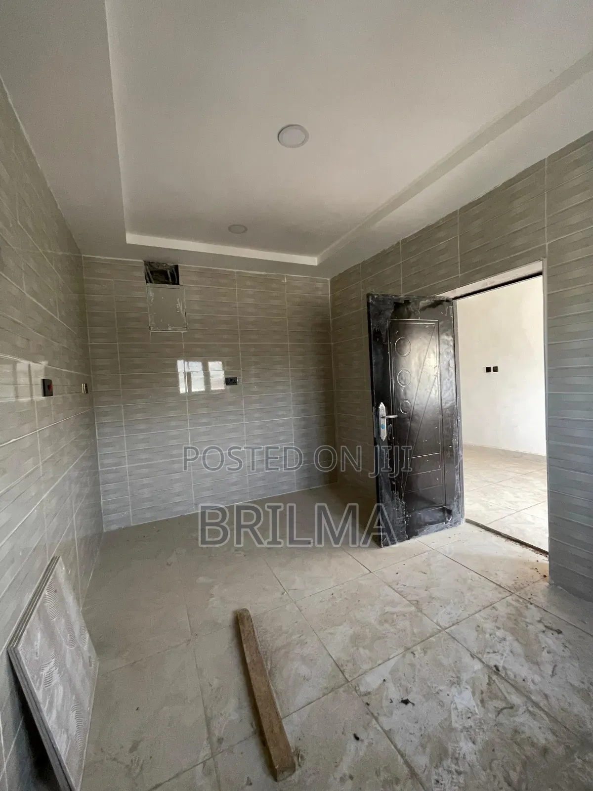 3bdrm Block of Flats in Katampe (Main) for sale