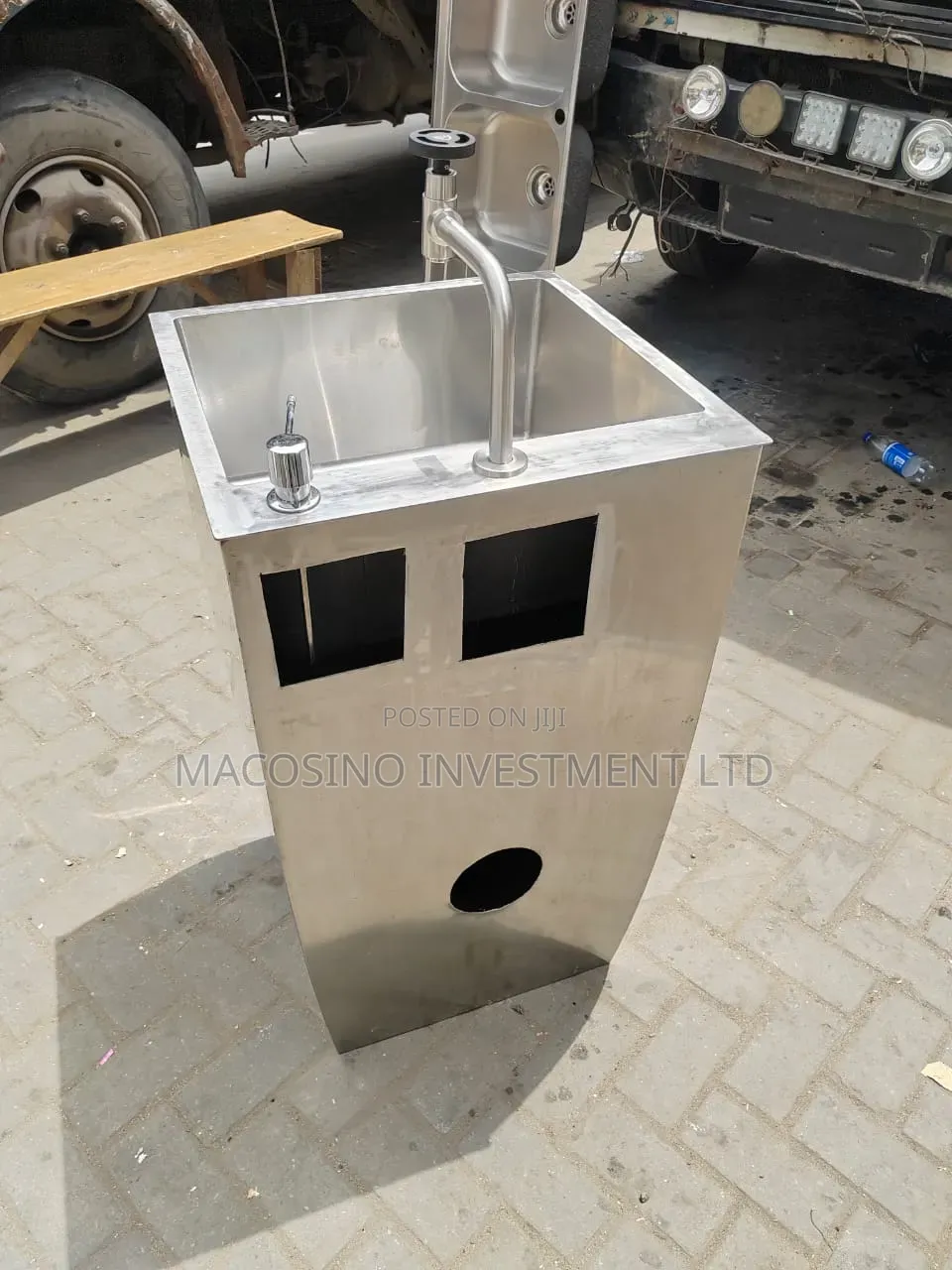 Foreign Used Foot-Operated Hand Wash Sink