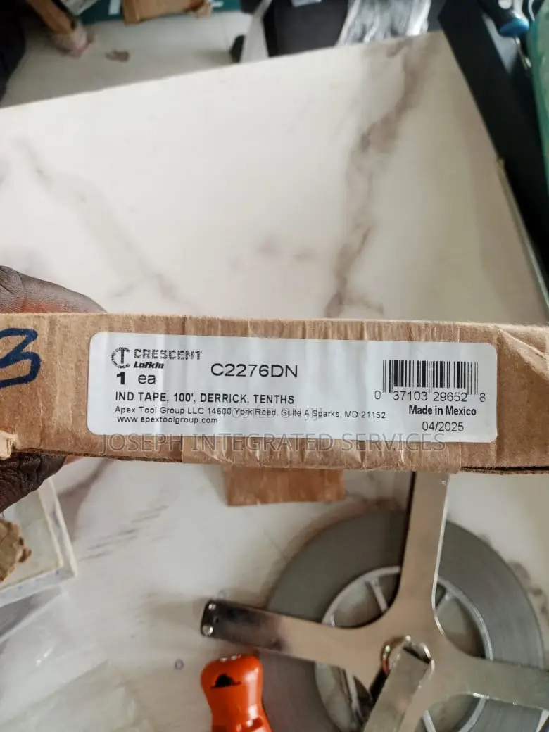 Crescent Lufkin C2276dn 100 Ft X 1/4 In. Derrick Tape Measure