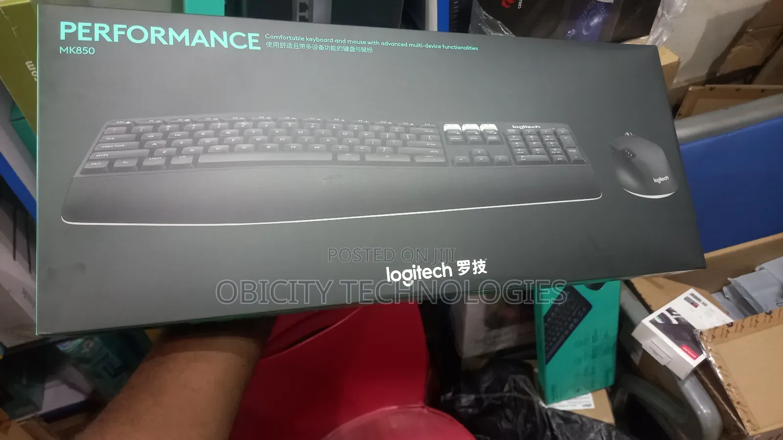 Logitech Mk850 Multi-device Wireless Keyboard And Mouse Combo