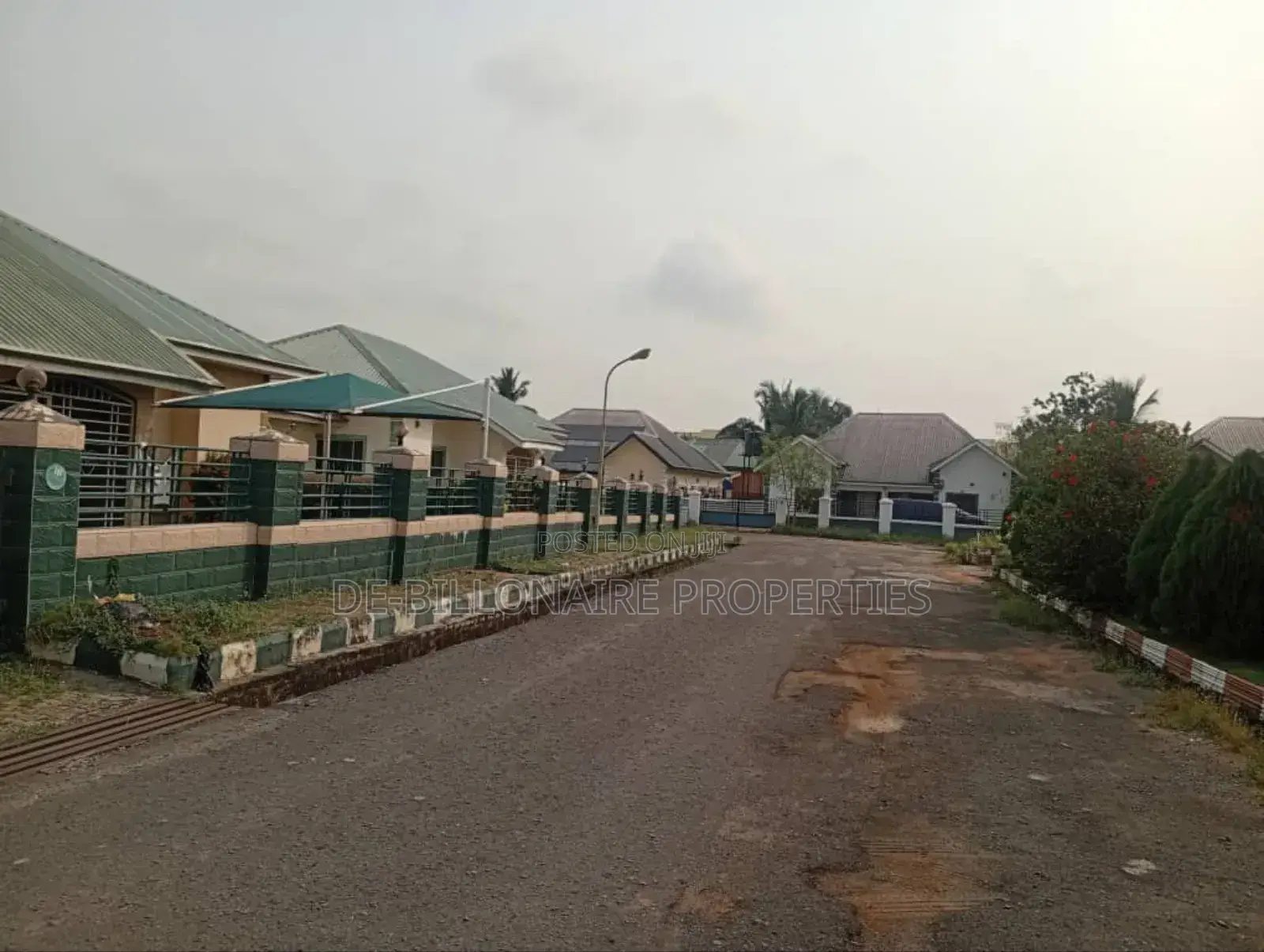 3bdrm Bungalow in Graceland Estate for sale