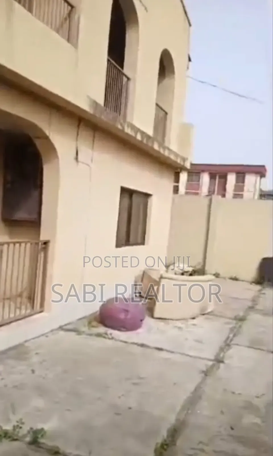 Furnished 5bdrm Duplex in Akowonjo for sale
