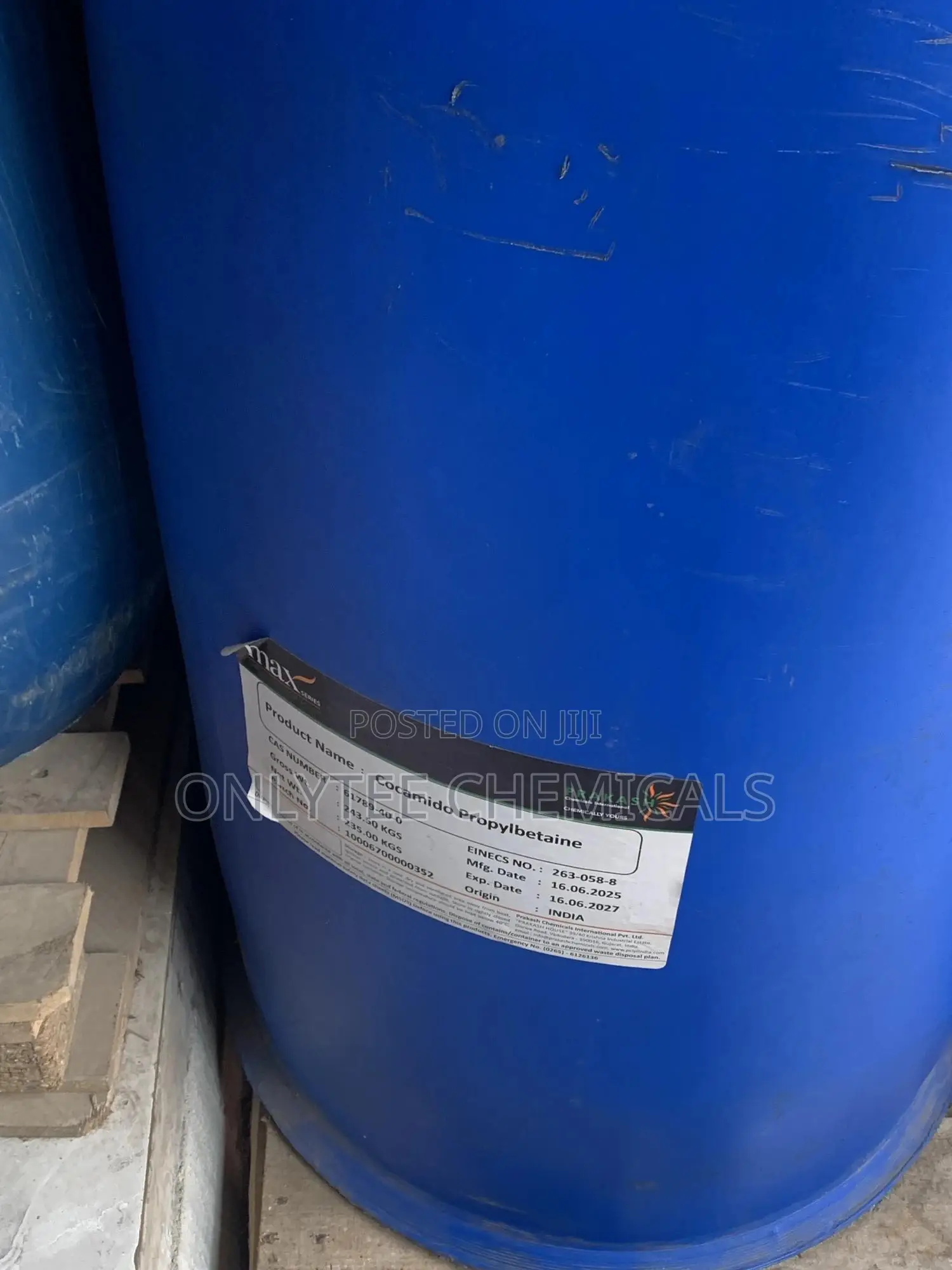 Cocamidopropyl Betaine