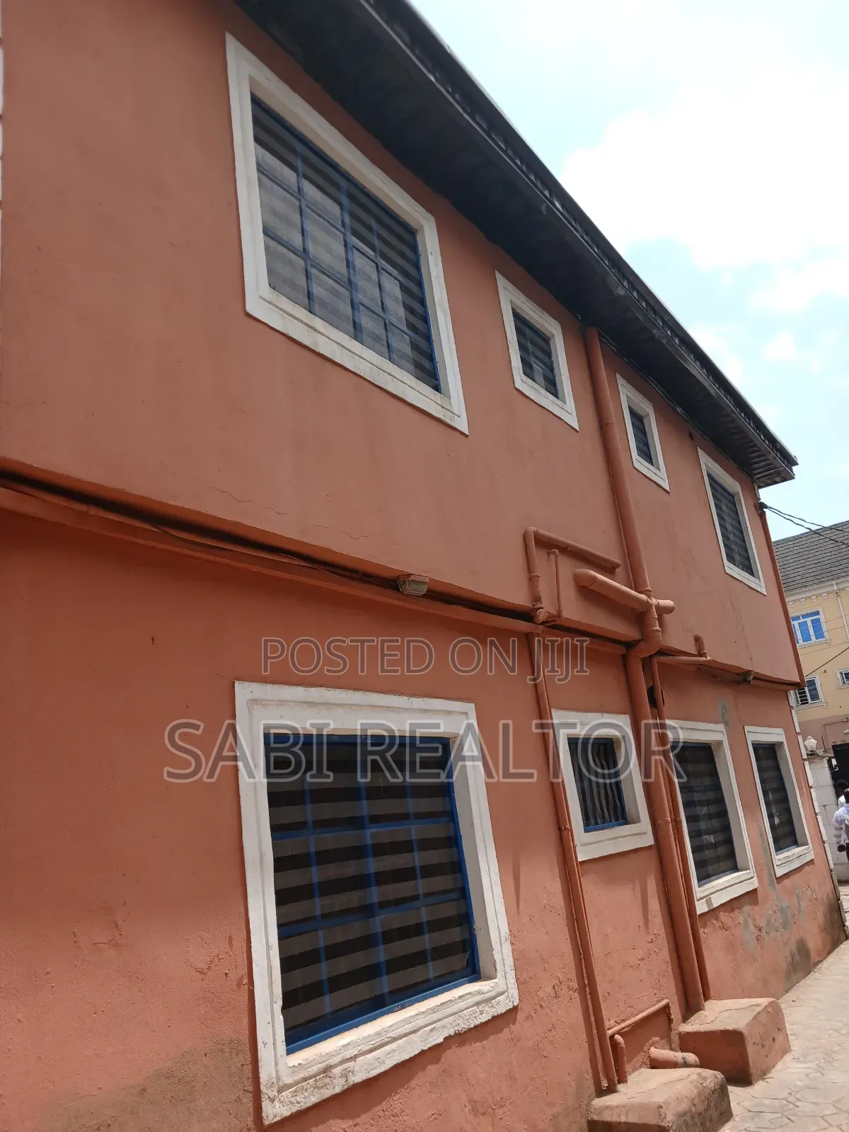 Furnished 6bdrm Duplex in Igando / Ikotun/Igando for sale