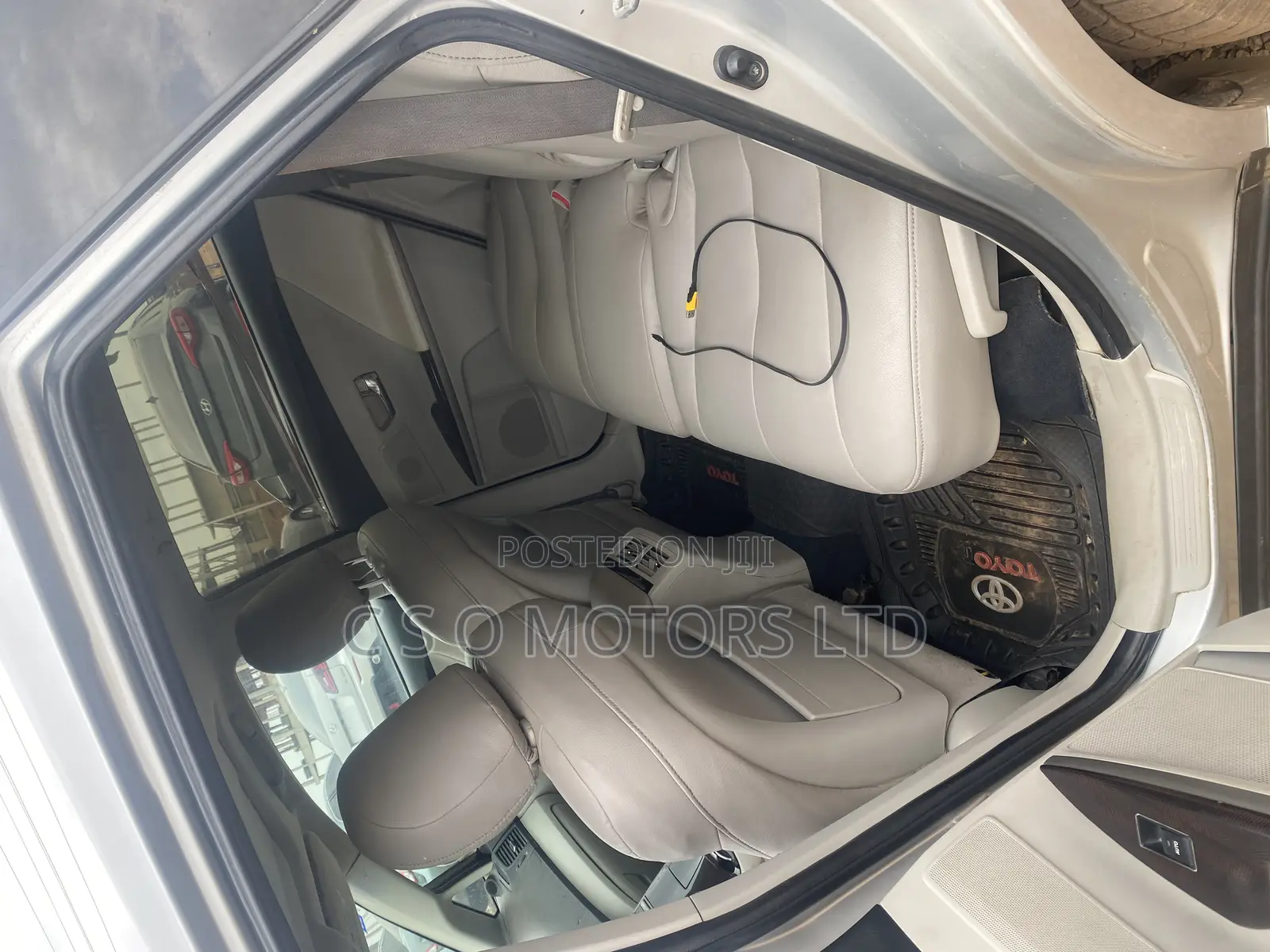 Toyota Venza LE 2009 Silver