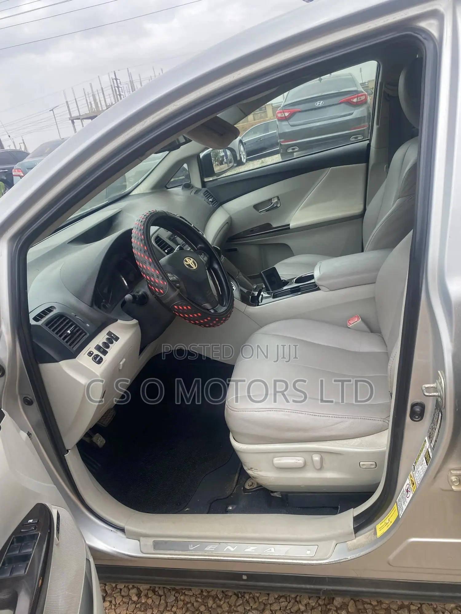 Toyota Venza LE 2009 Silver