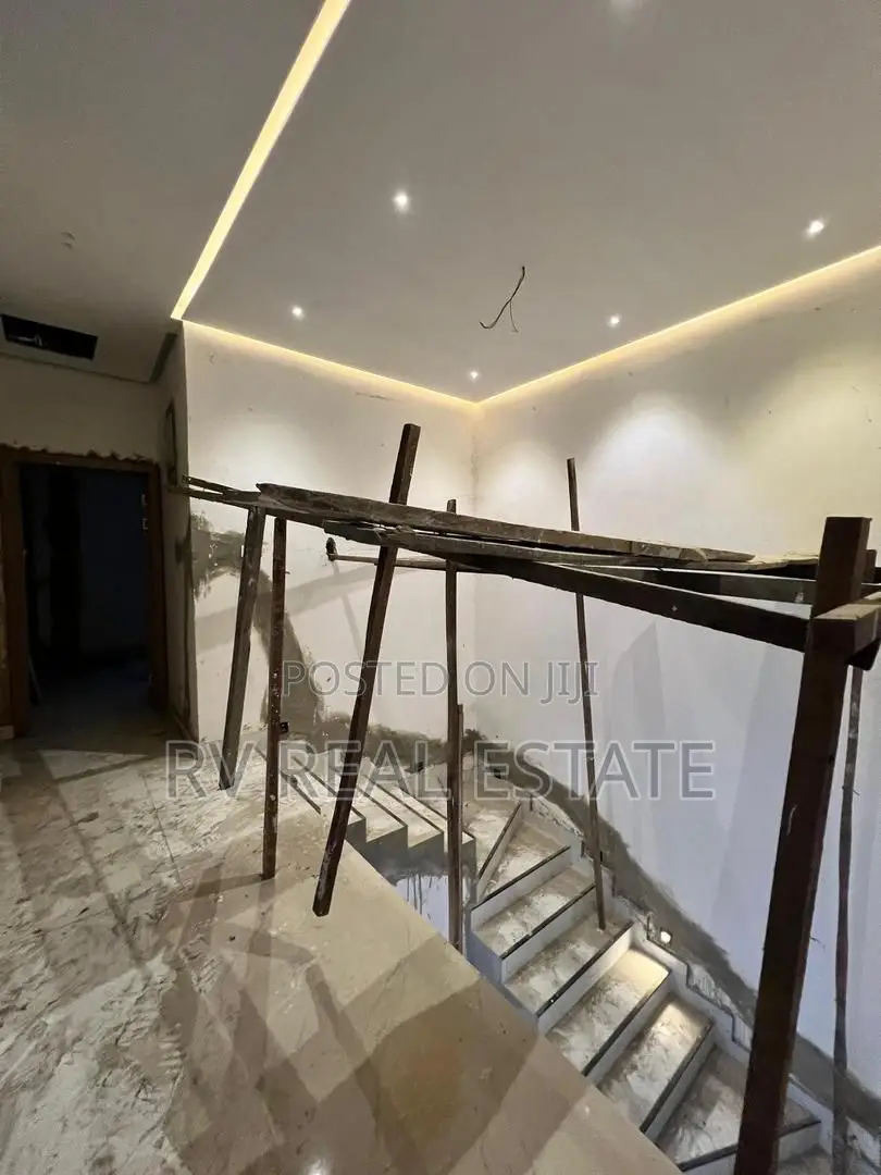 3bdrm Duplex in Ogudu GRA for sale