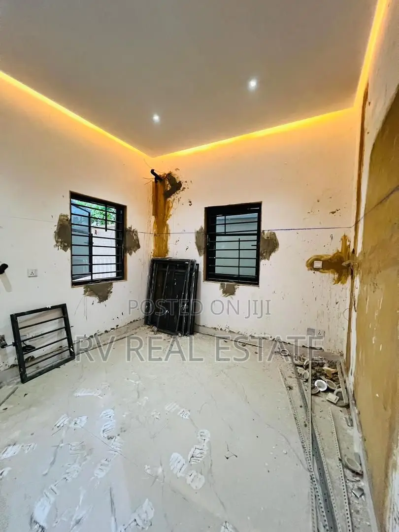 3bdrm Duplex in Ogudu GRA for sale