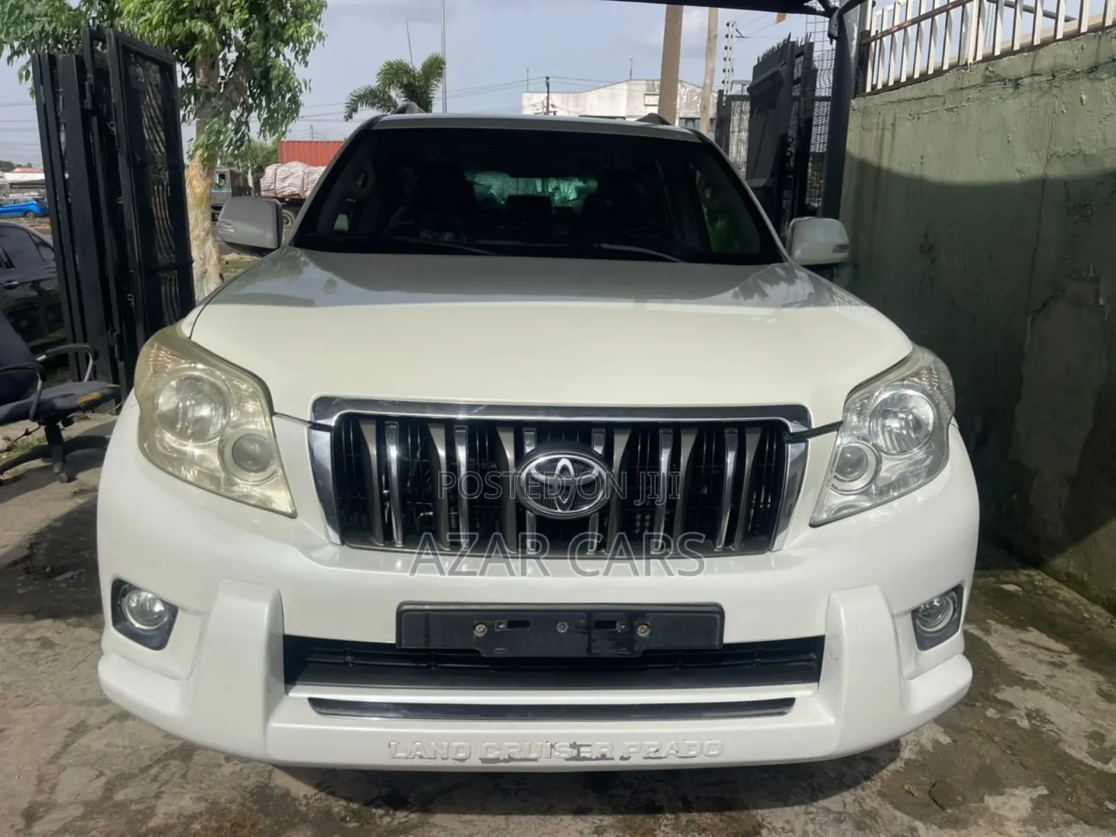 Toyota Land Cruiser Prado 4.0 Petrol TX-L 2012 White