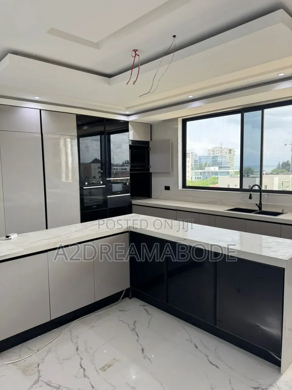 4bdrm Maisonette in Banana Island Road for sale