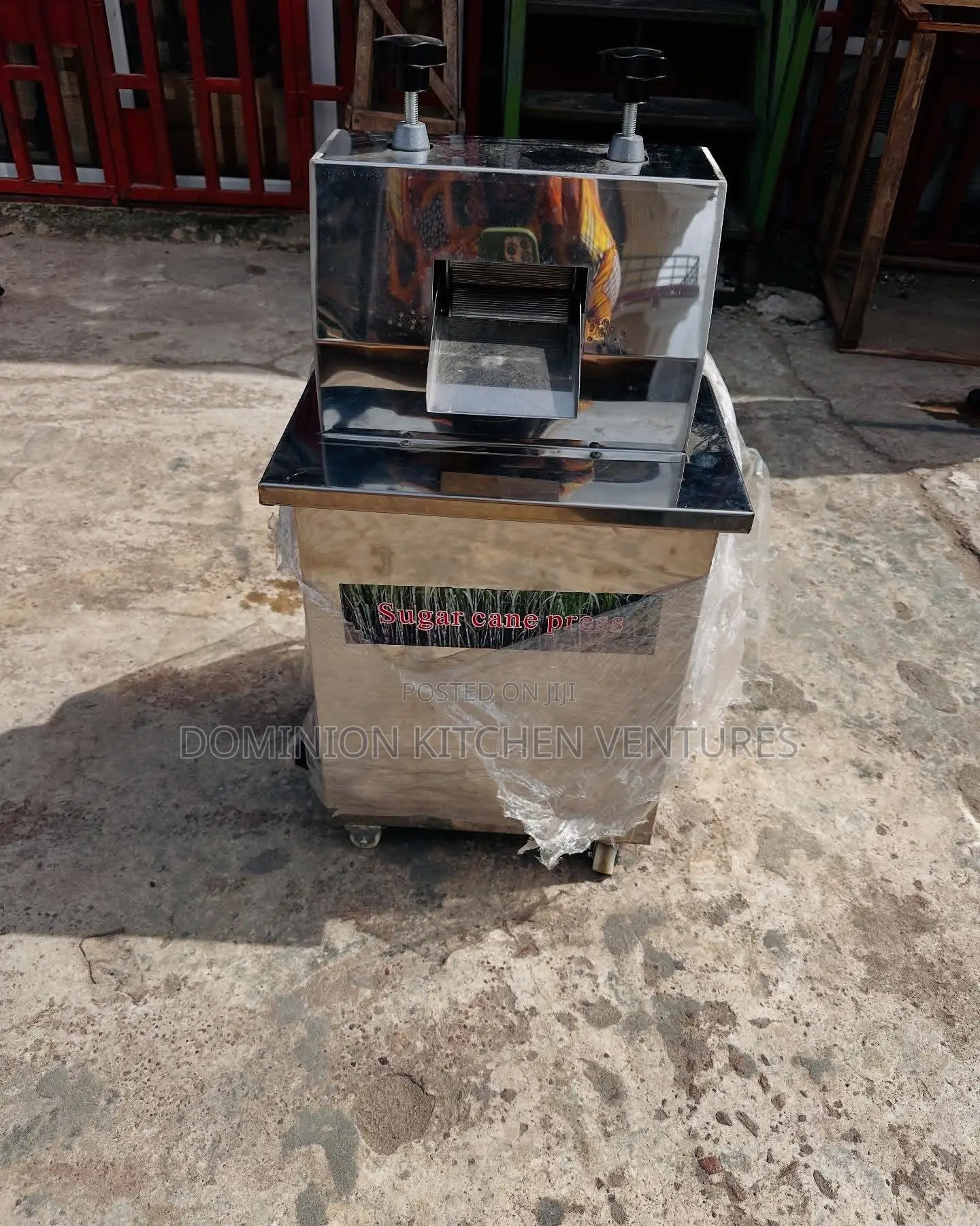 Electric Sugarcane Juice Extractor