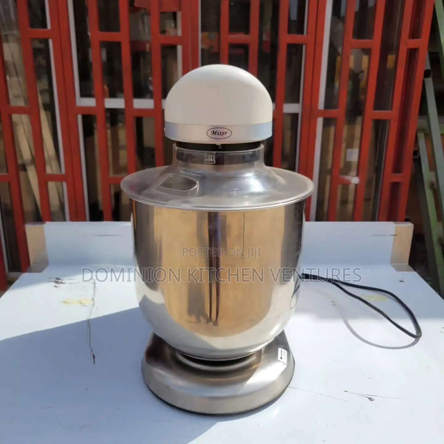 7 Liters Cake Mixer