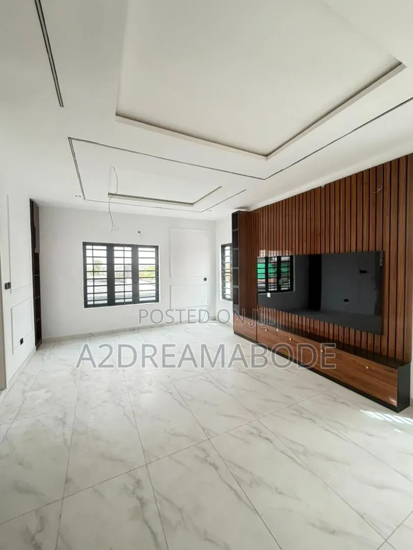 5bdrm Duplex in Omole Phase 1 for sale