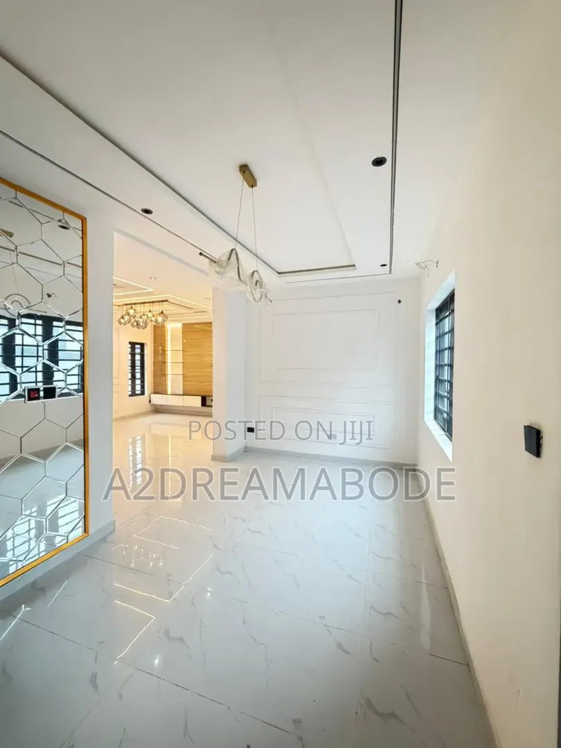 5bdrm Duplex in Omole Phase 1 for sale