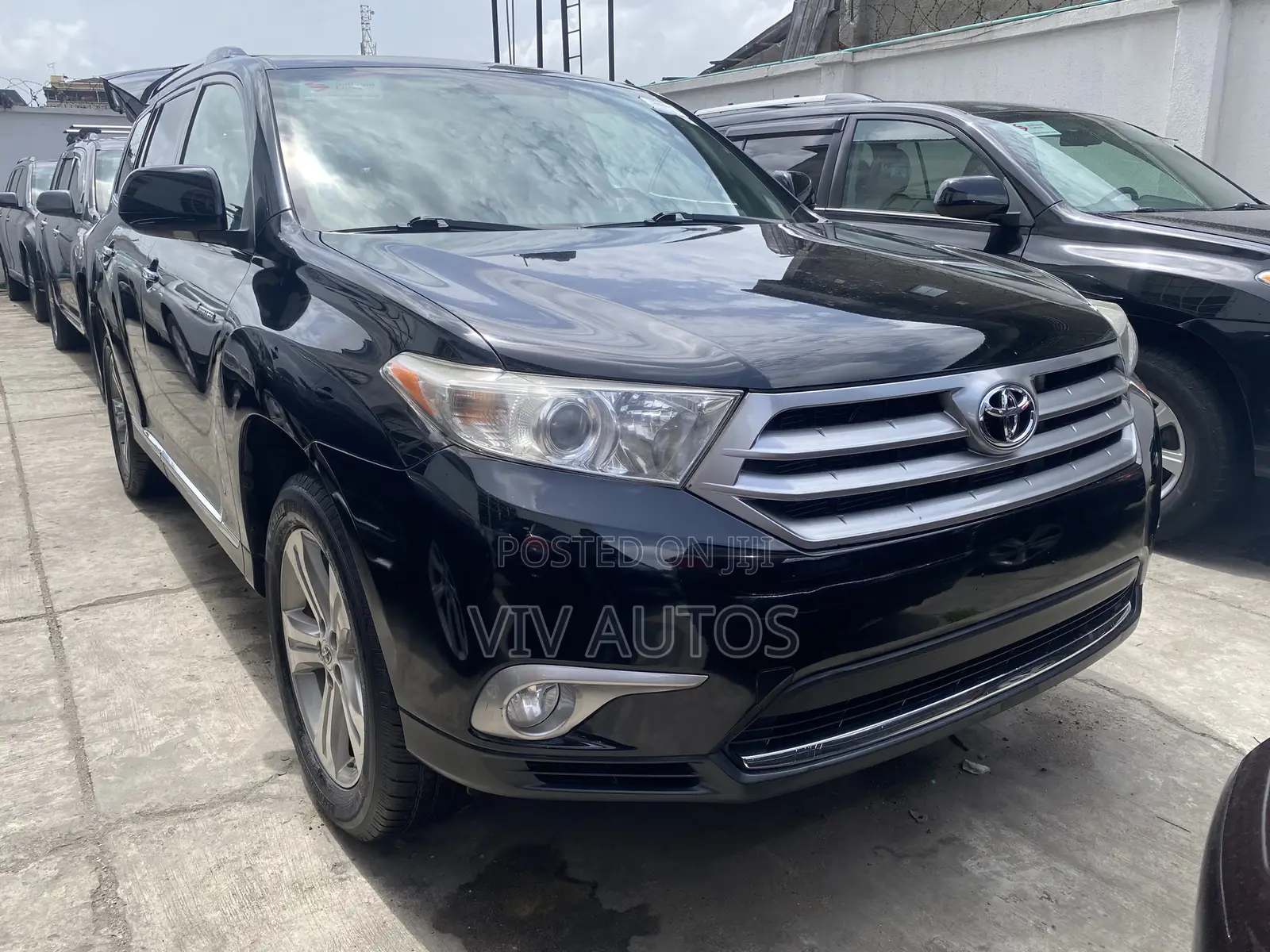 Toyota Highlander Limited 3.5l 4WD 2013 Black
