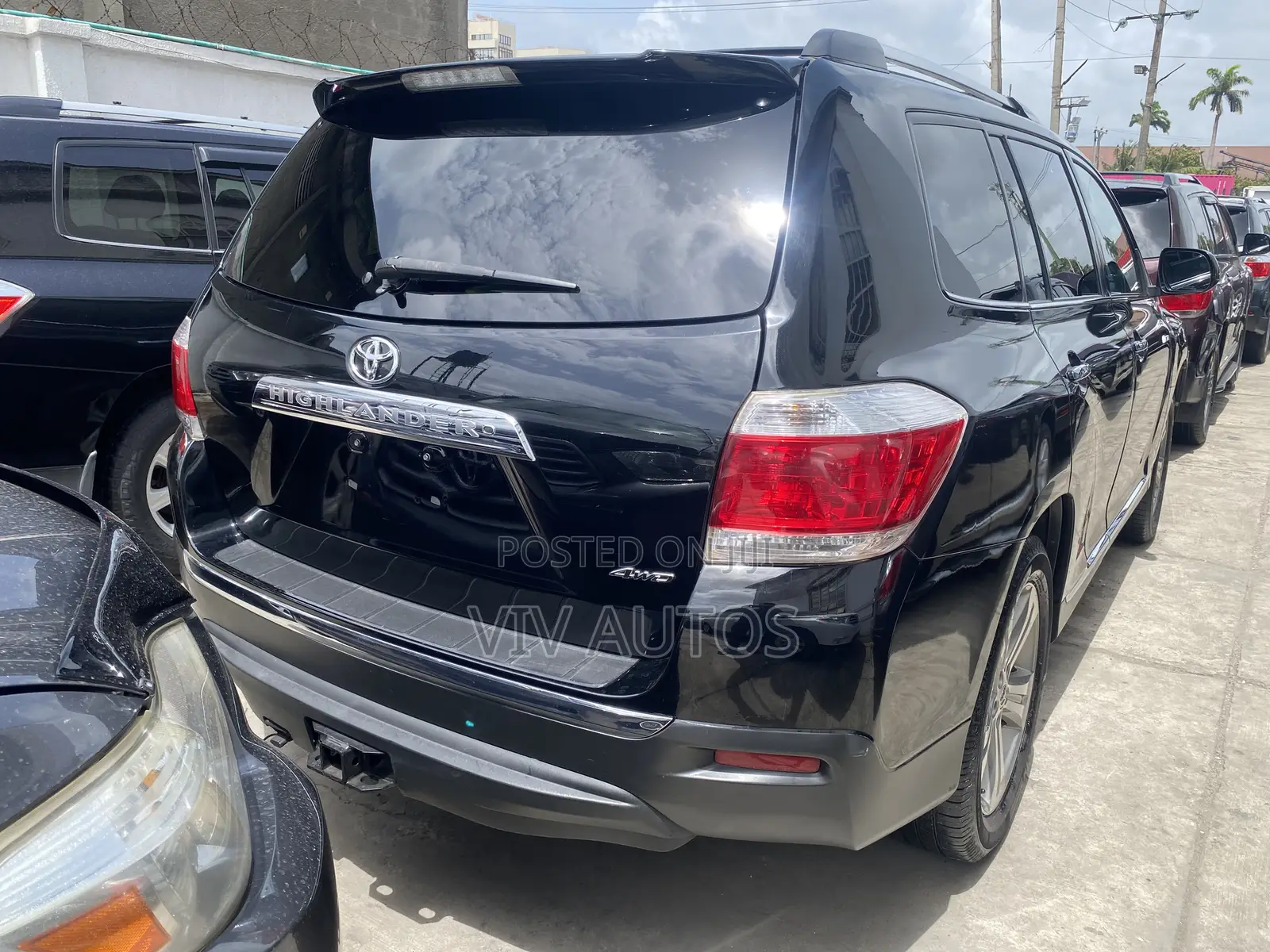 Toyota Highlander Limited 3.5l 4WD 2013 Black