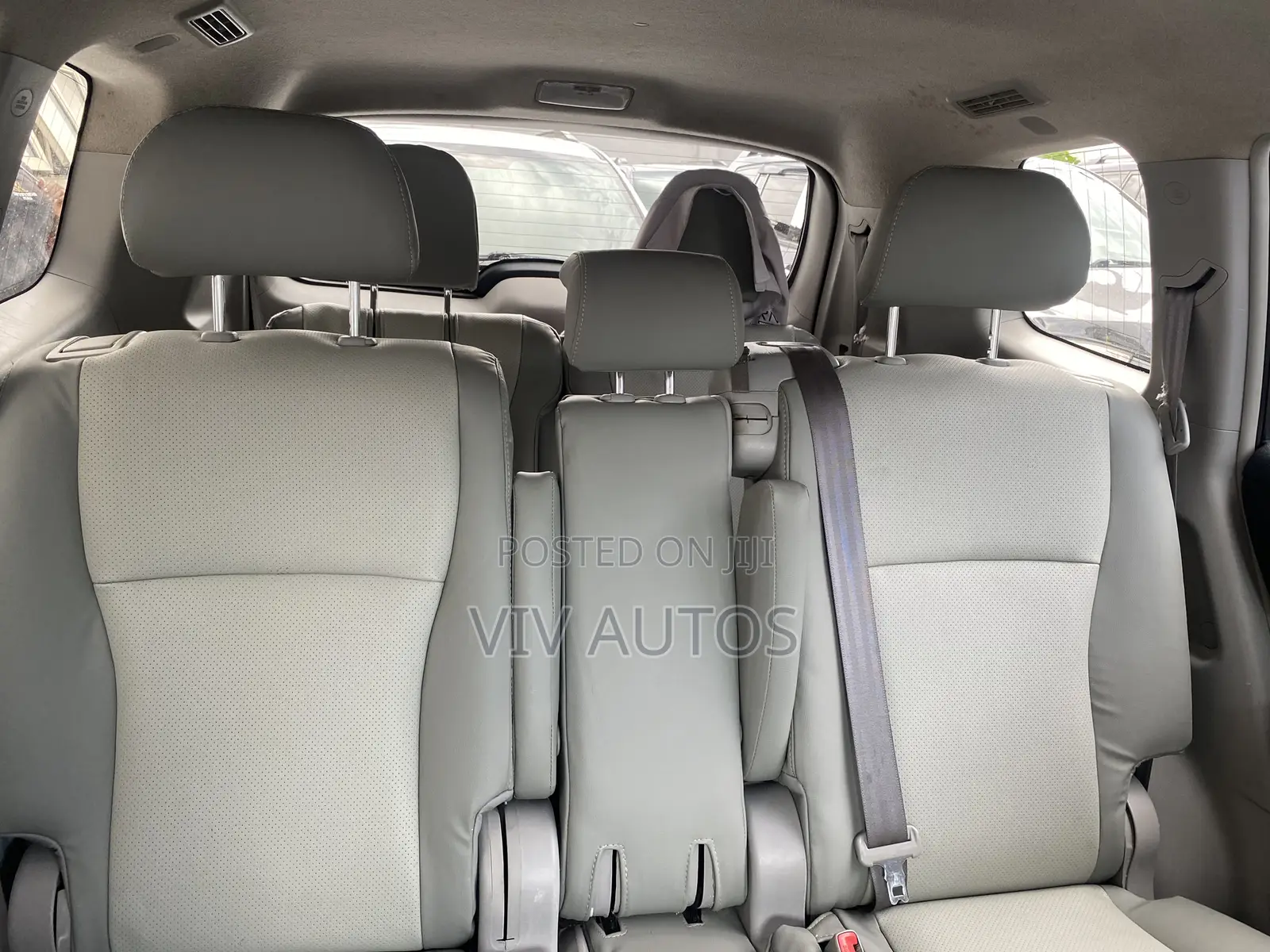 Toyota Highlander Limited 3.5l 4WD 2013 Gray