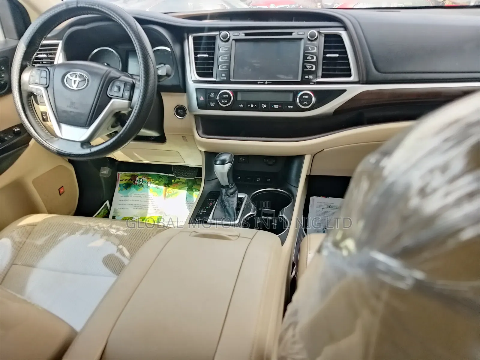 Toyota Highlander Limited Platinum 4dr SUV AWD (3.5L 6cyl 6A) 2014