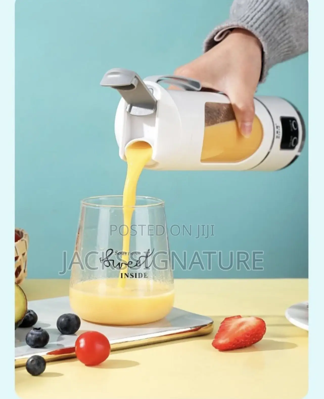 Rechargeable Juicer (10 Blades) – High-Speed Portable Blender