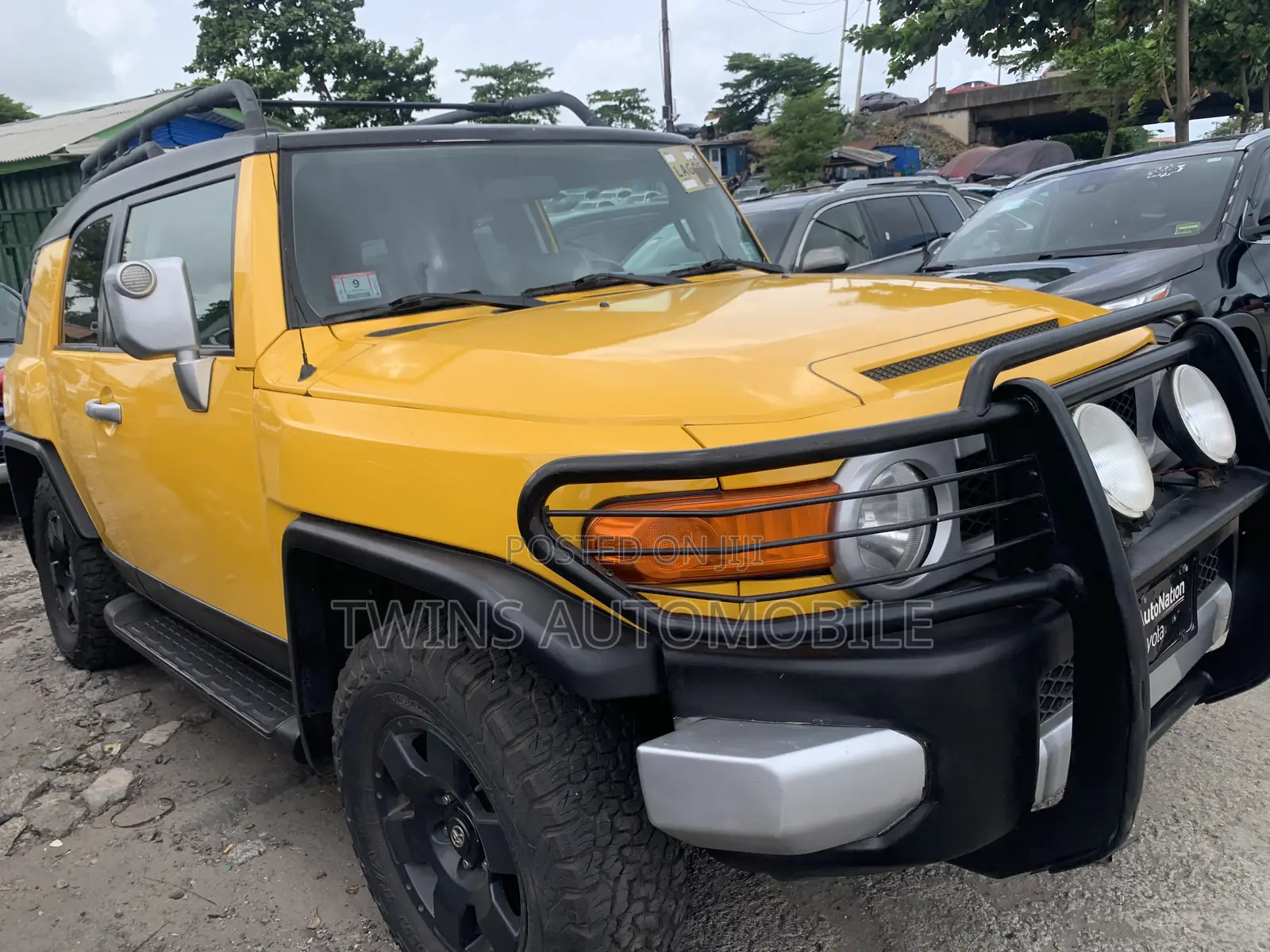 Toyota FJ Cruiser 4x4 Automatic 2009 Yellow