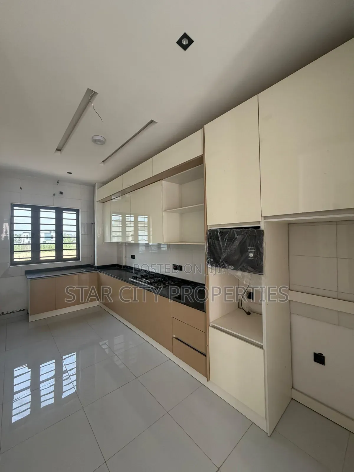 2bdrm Apartment in Vgc for sale
