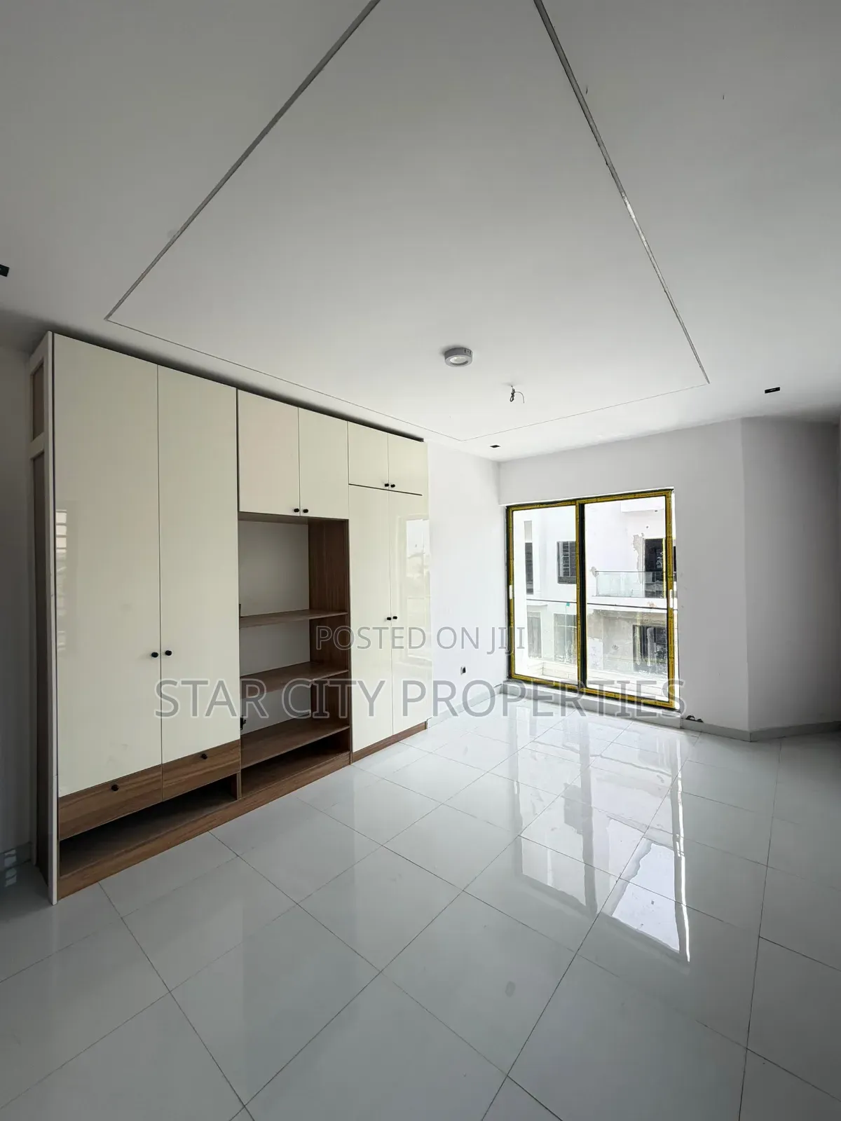 2bdrm Apartment in Vgc for sale