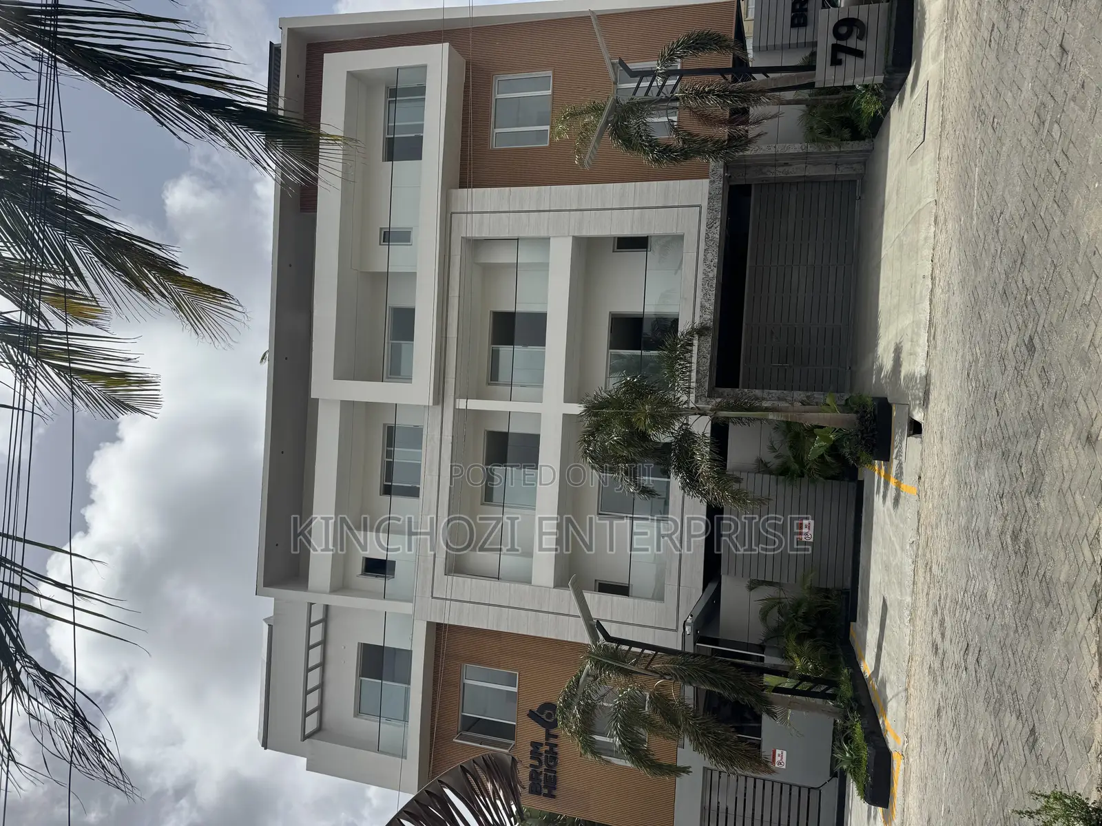 2bdrm Apartment in Lekki Phase 1 for sale