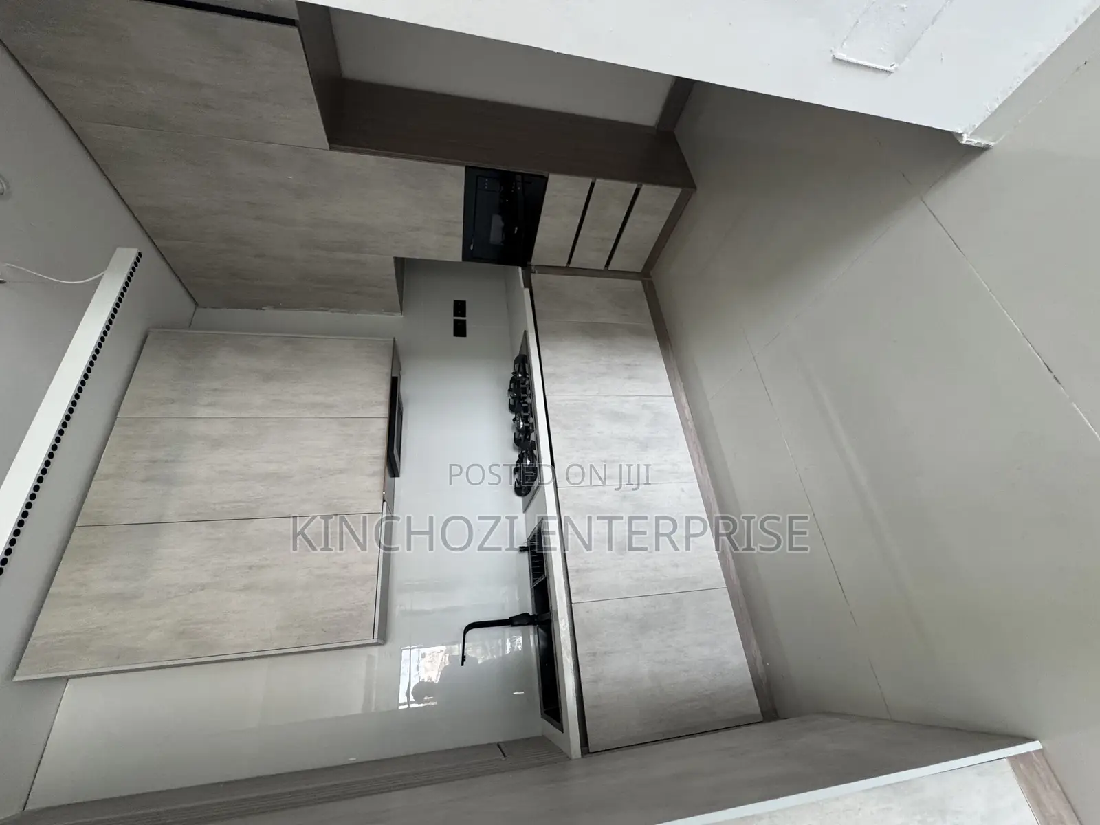 2bdrm Apartment in Lekki Phase 1 for sale