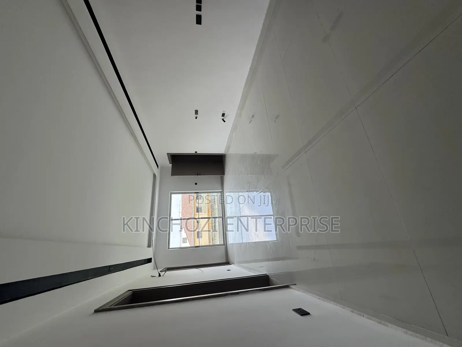 2bdrm Apartment in Lekki Phase 1 for sale