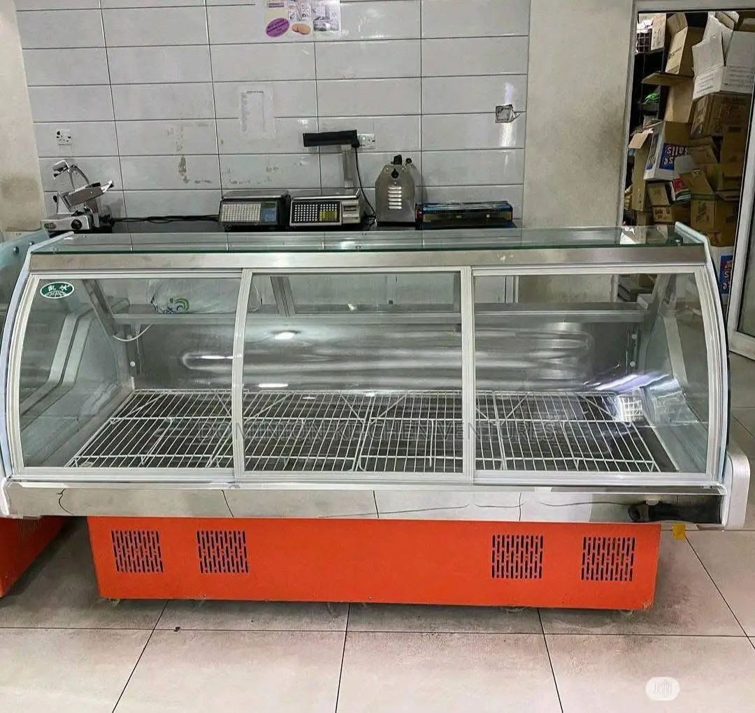 Curved Glass Display Meat Chiller