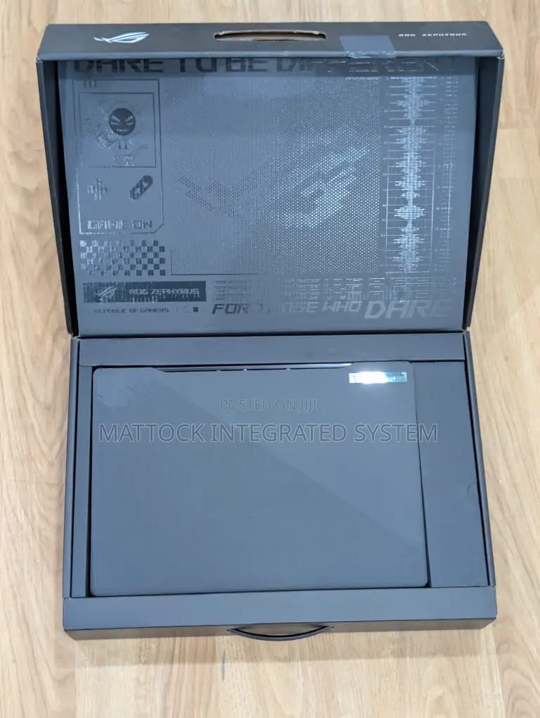 Laptop Asus ROG Zephyrus M16 GU603HR 32GB Intel Core i9 SSD 1T