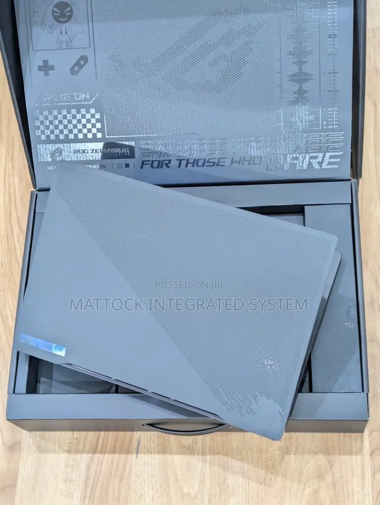 Laptop Asus ROG Zephyrus M16 GU603HR 32GB Intel Core i9 SSD 1T