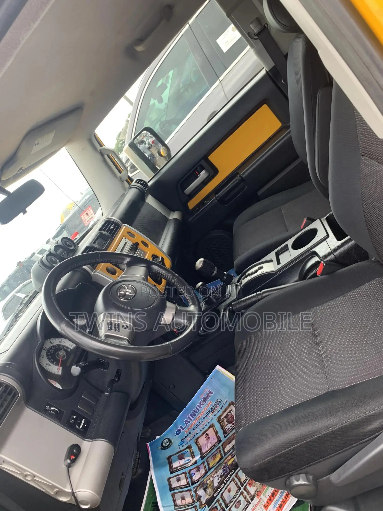 Toyota FJ Cruiser 4x4 Automatic 2009 Yellow