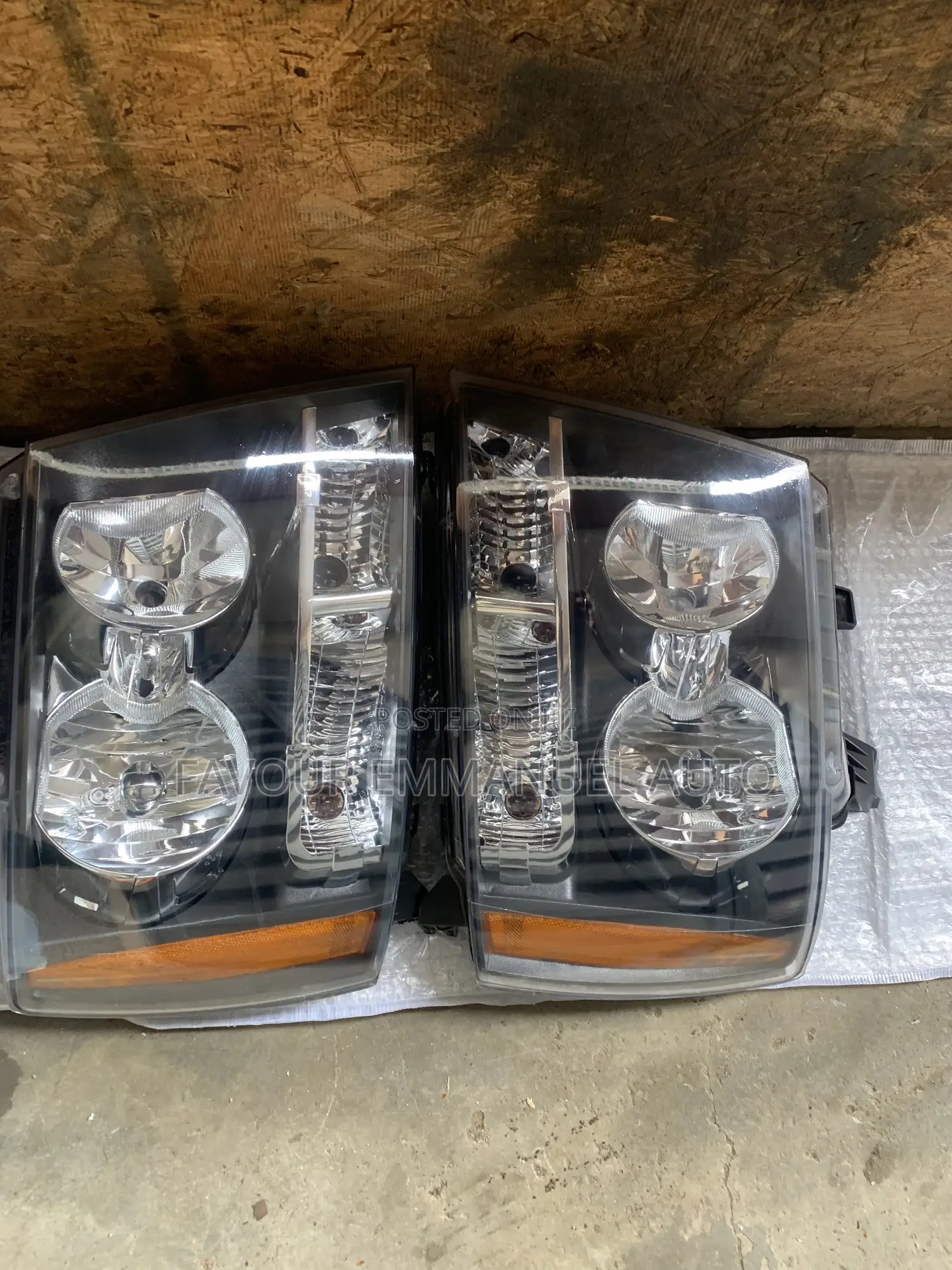 Headlamp Chevrolet Tahoe 2010