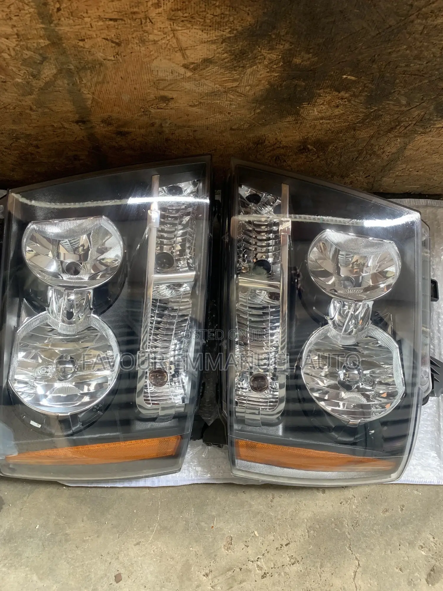 Headlamp Chevrolet Tahoe 2010