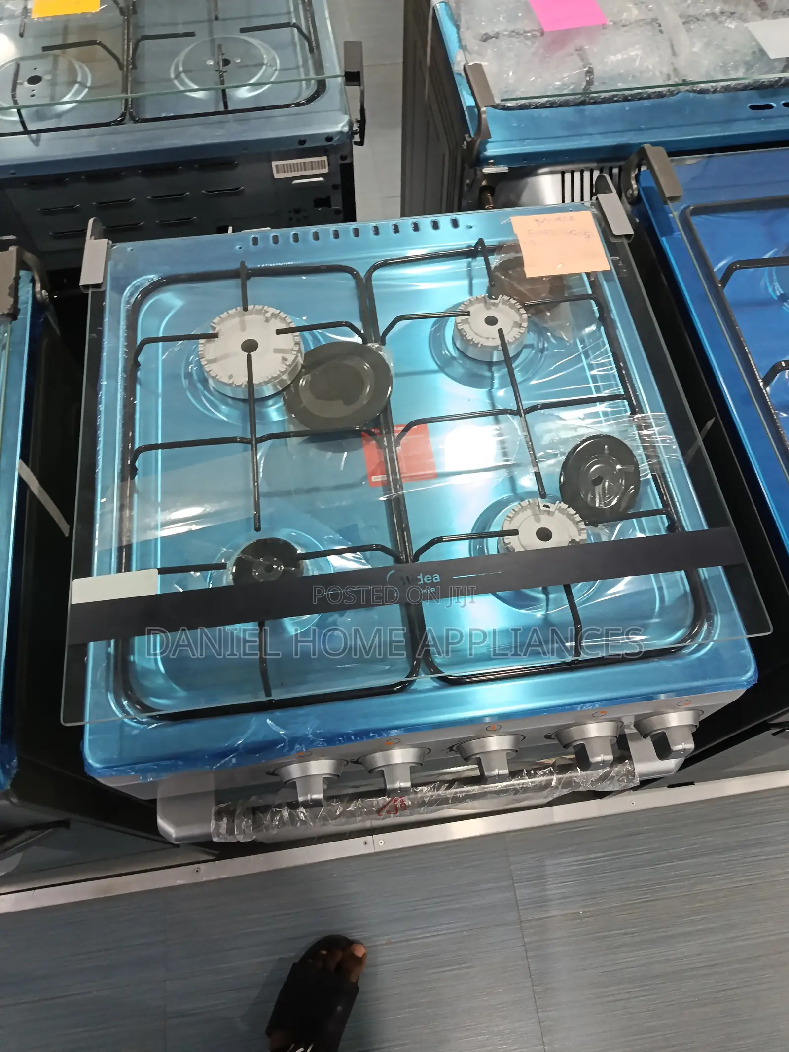 Midea 60*60 4-Burner Gas Cooker With Grill and Oven