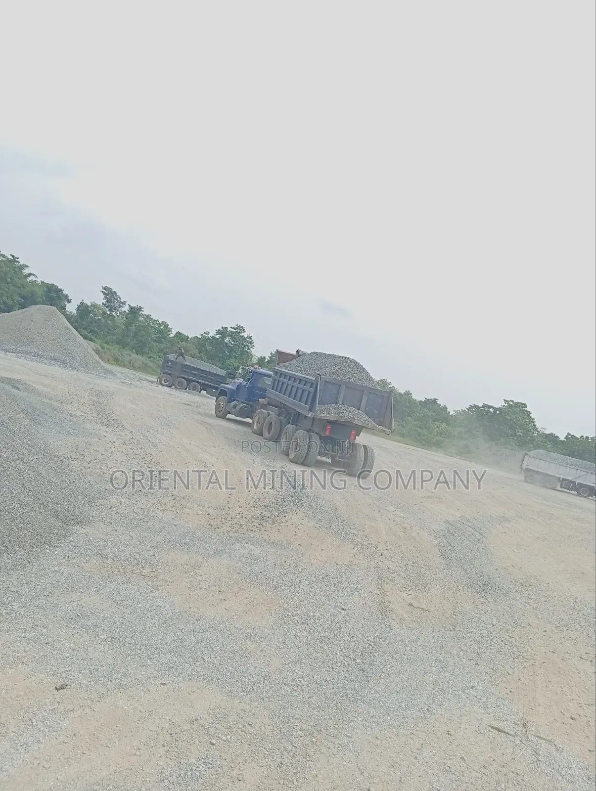 China Oriental Iron Black Chippings and Granite