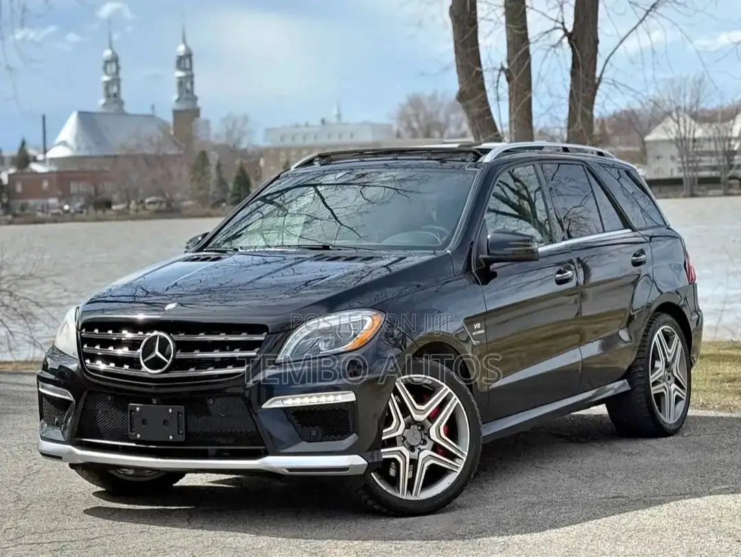 Mercedes-Benz M Class ML63 AMG 4dr SUV AWD (5.5L 8cyl Turbo 7A) 2014