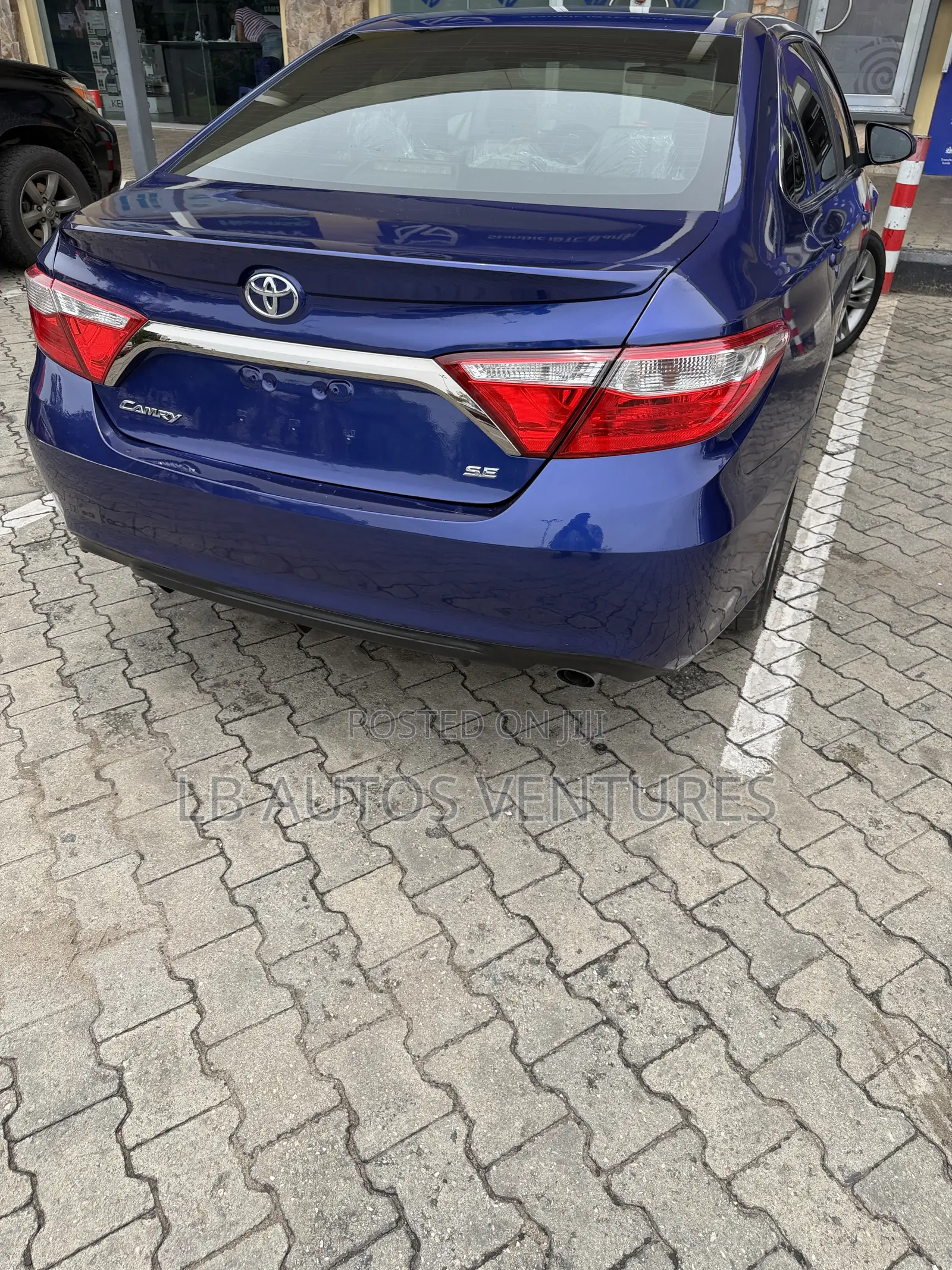Toyota Camry 2016 Blue