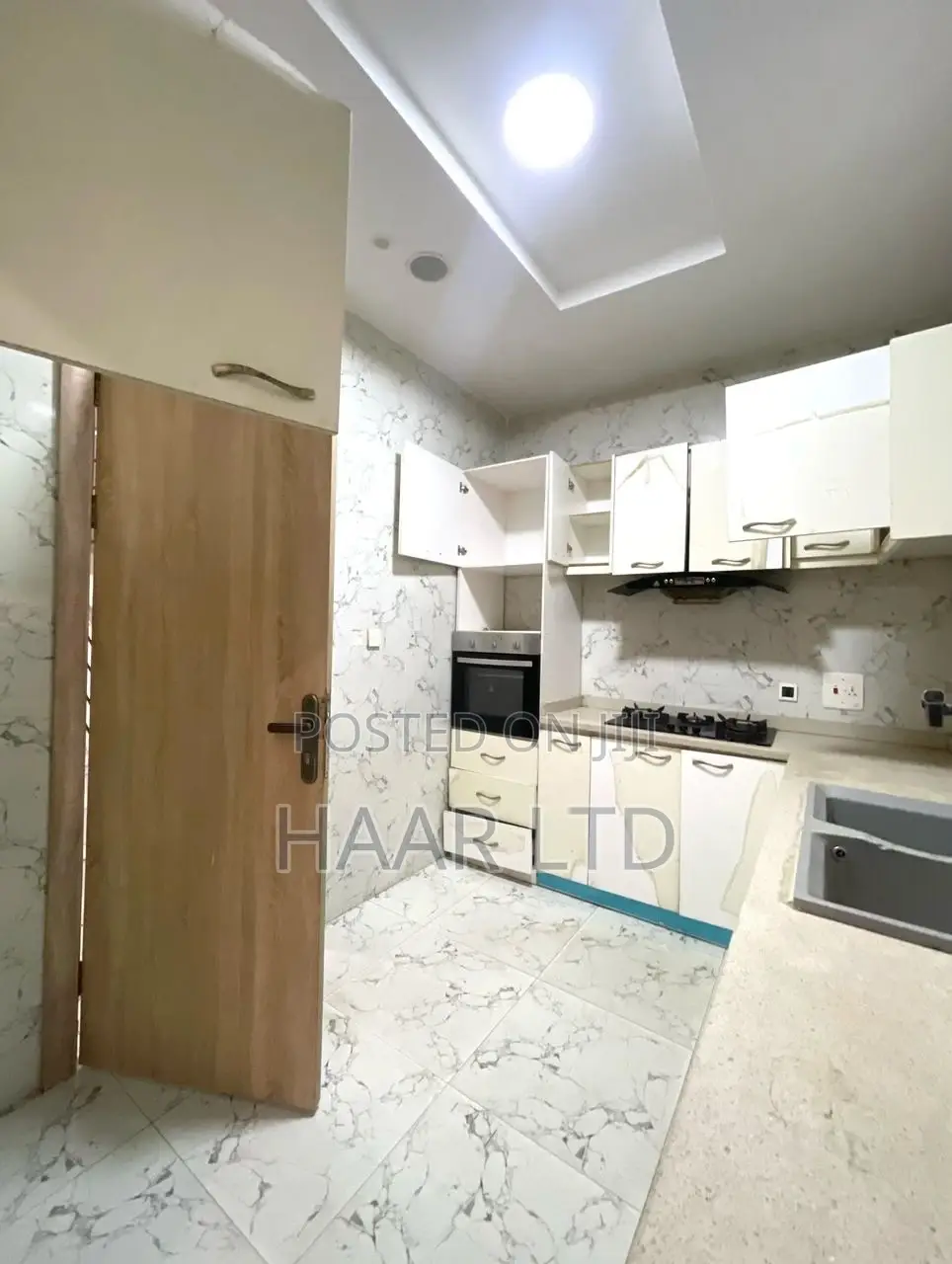 4bdrm Duplex in Lekki Phase 2 for rent