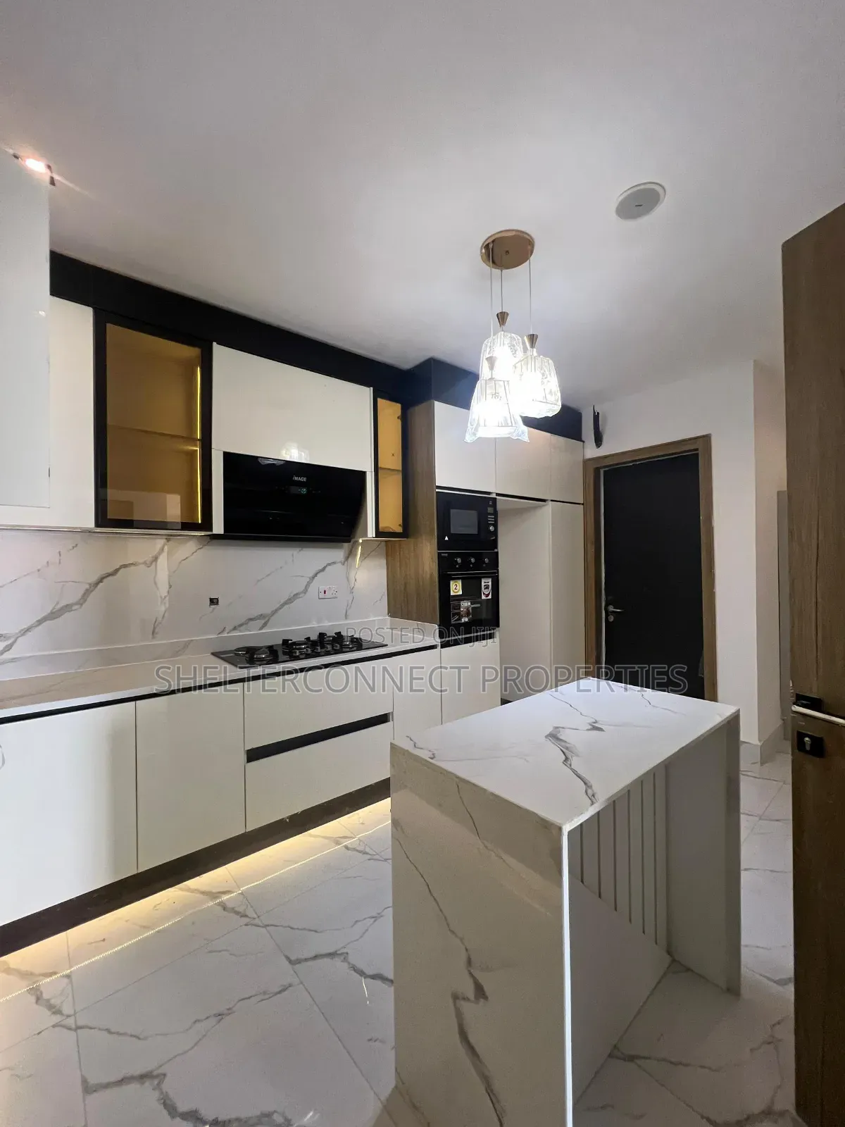 2bdrm Apartment in Lekki Phase 1 for sale