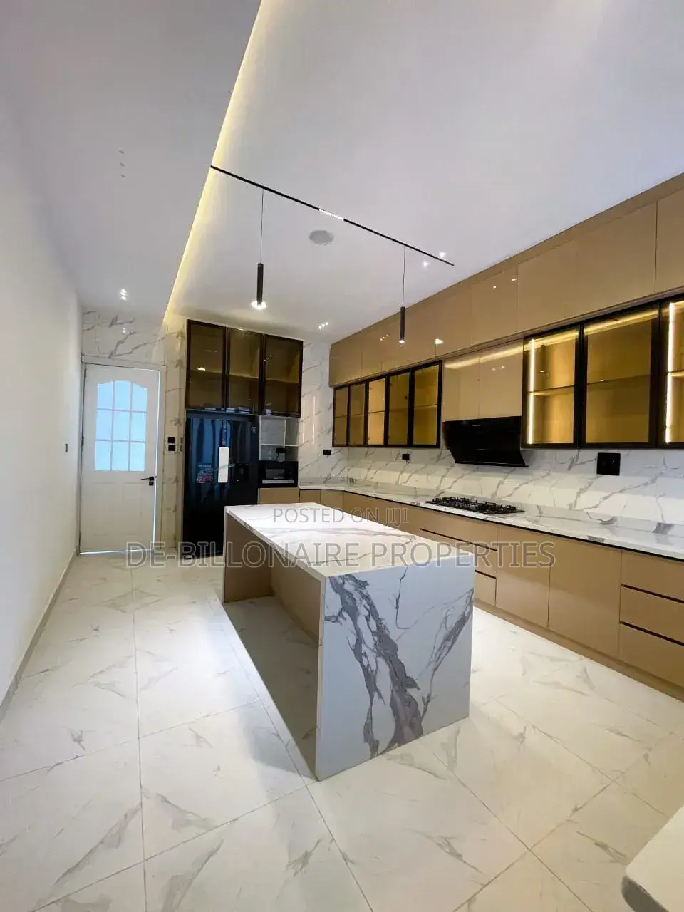 5bdrm Duplex in Owerri for sale