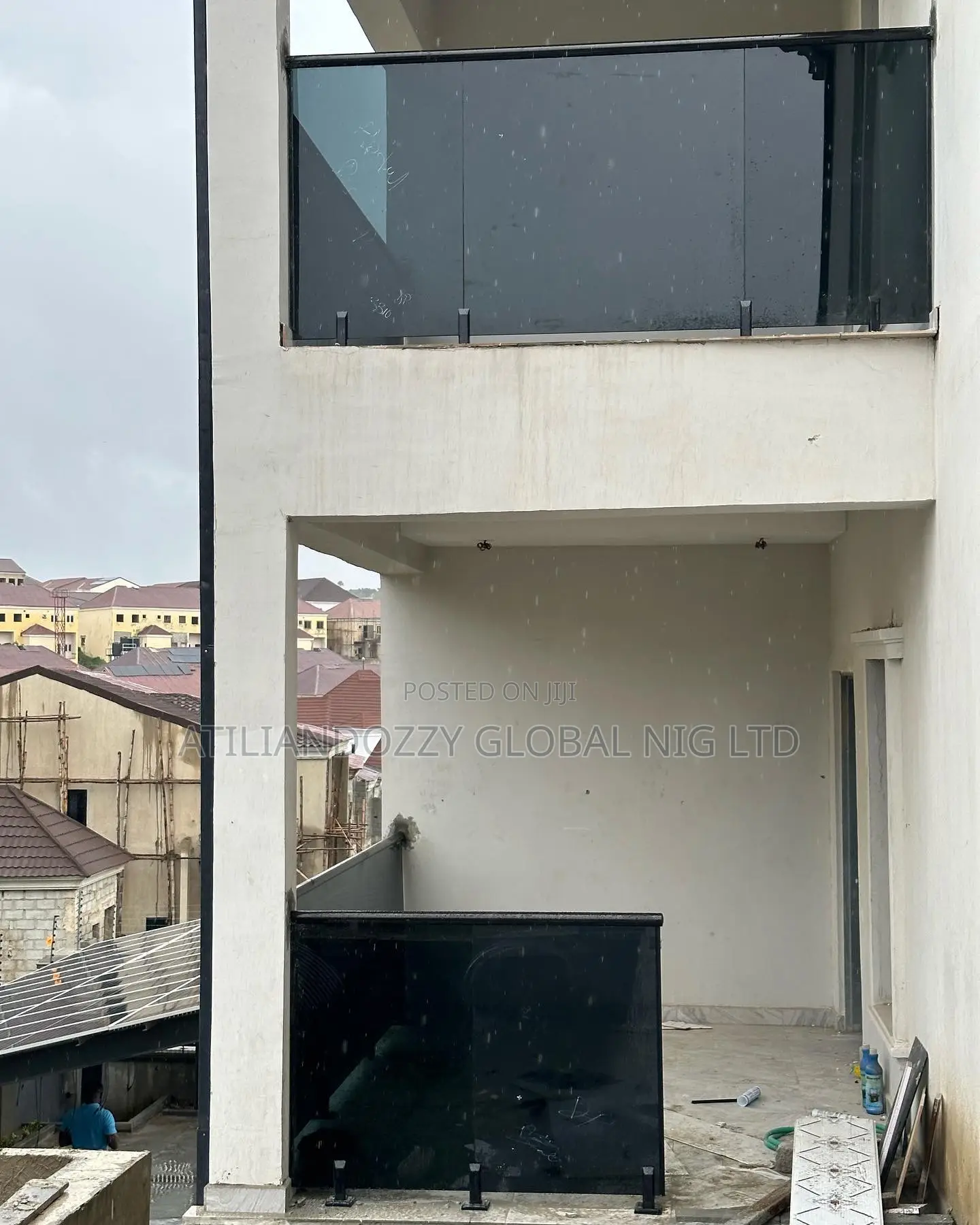 10mm Tempered Glass Rail