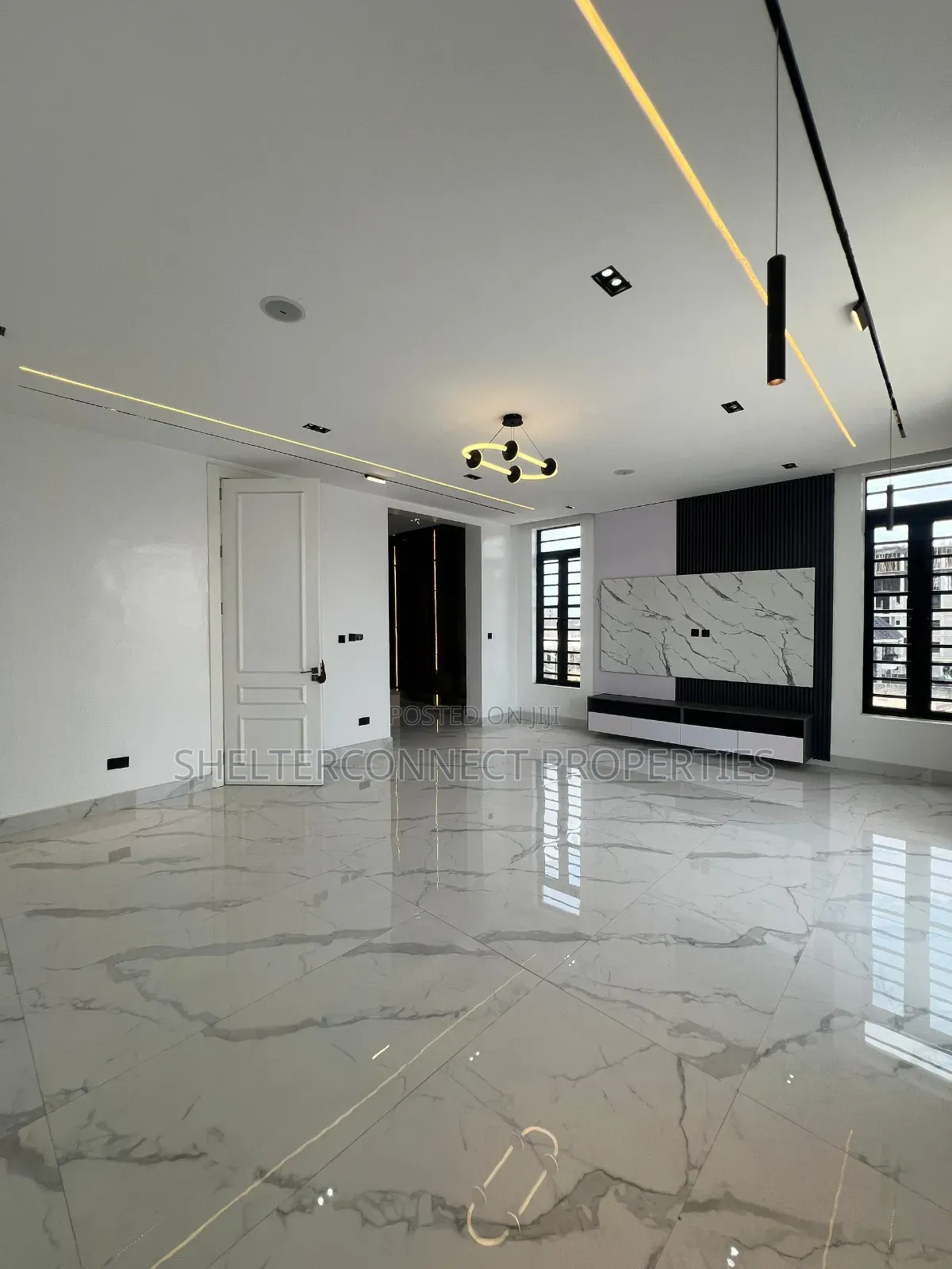 5bdrm Duplex in Lekki Phase 1 for sale