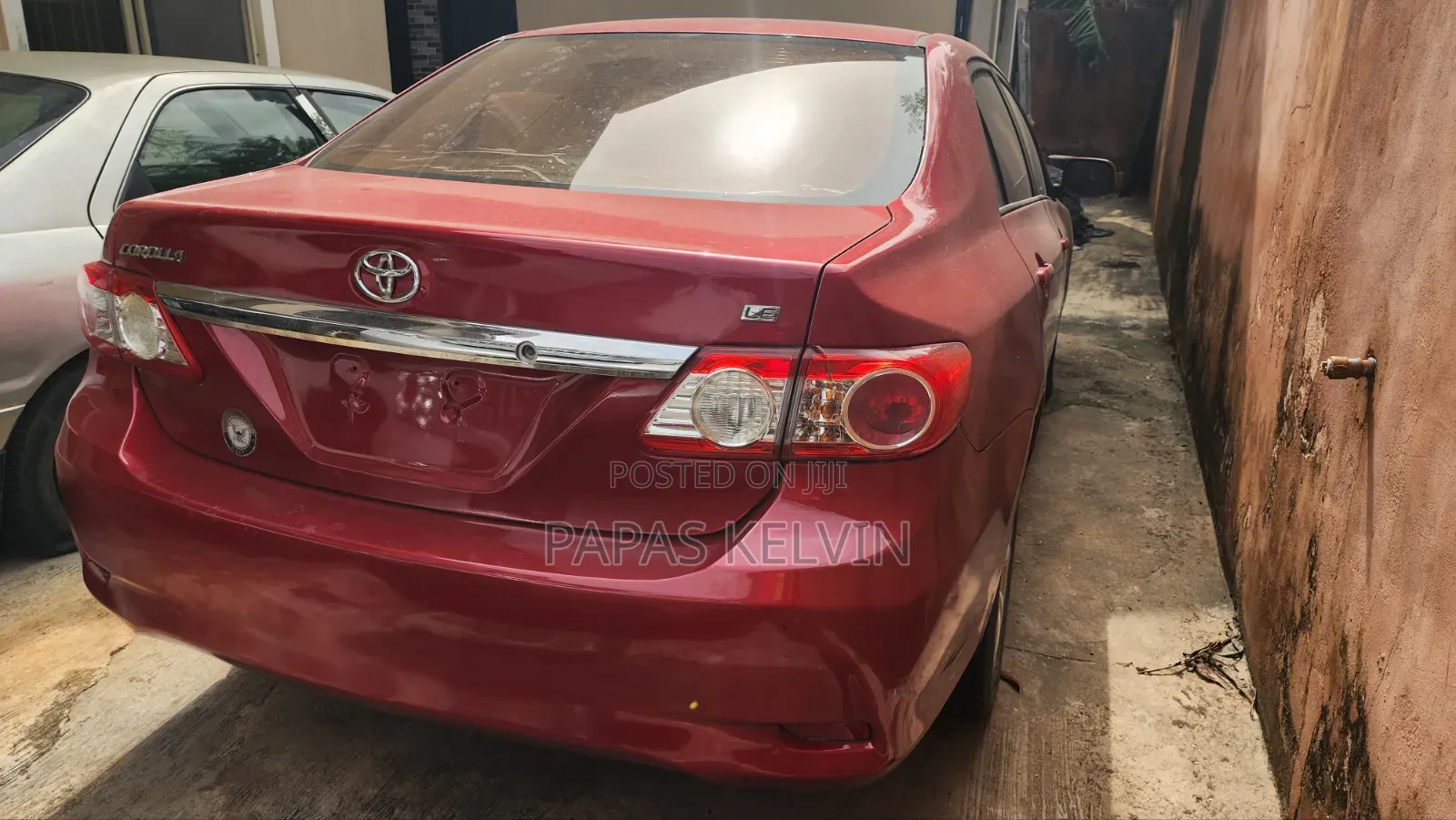 Toyota Camry LE 4dr Sedan (2.5L 4cyl 6A) 2011 Red