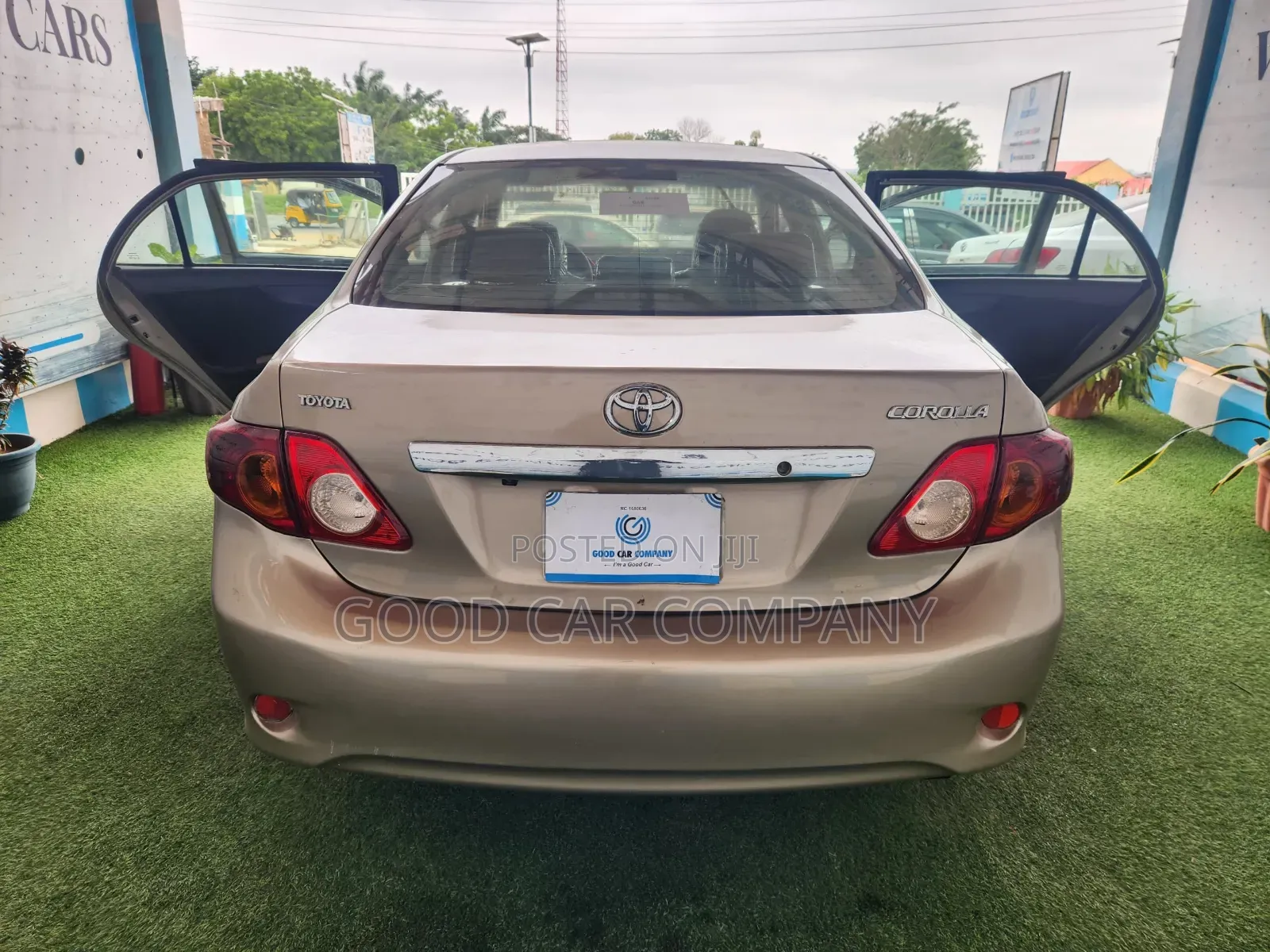 Toyota Corolla 2010 Gold
