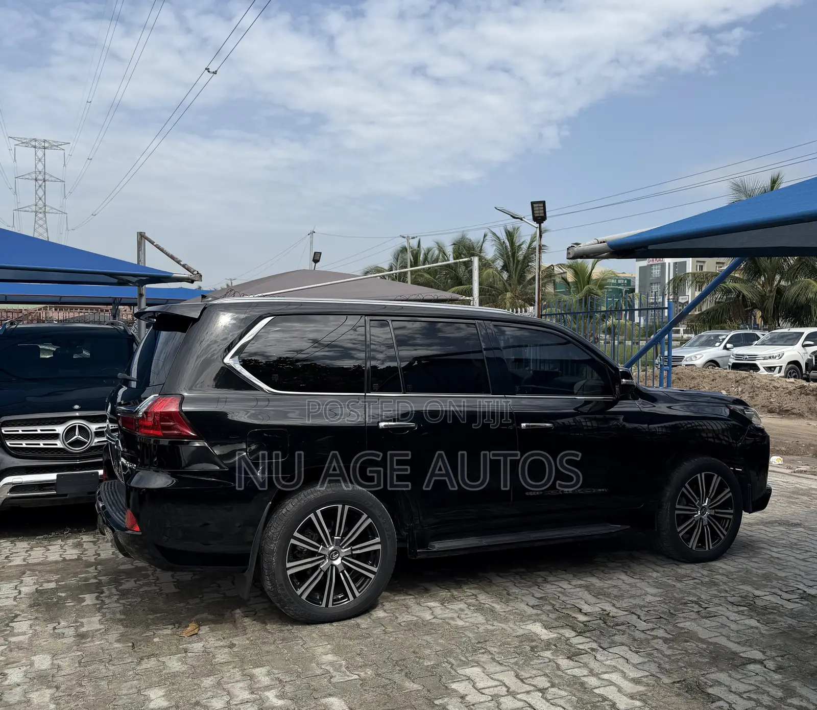 Lexus LX 570 AWD 2020 Black