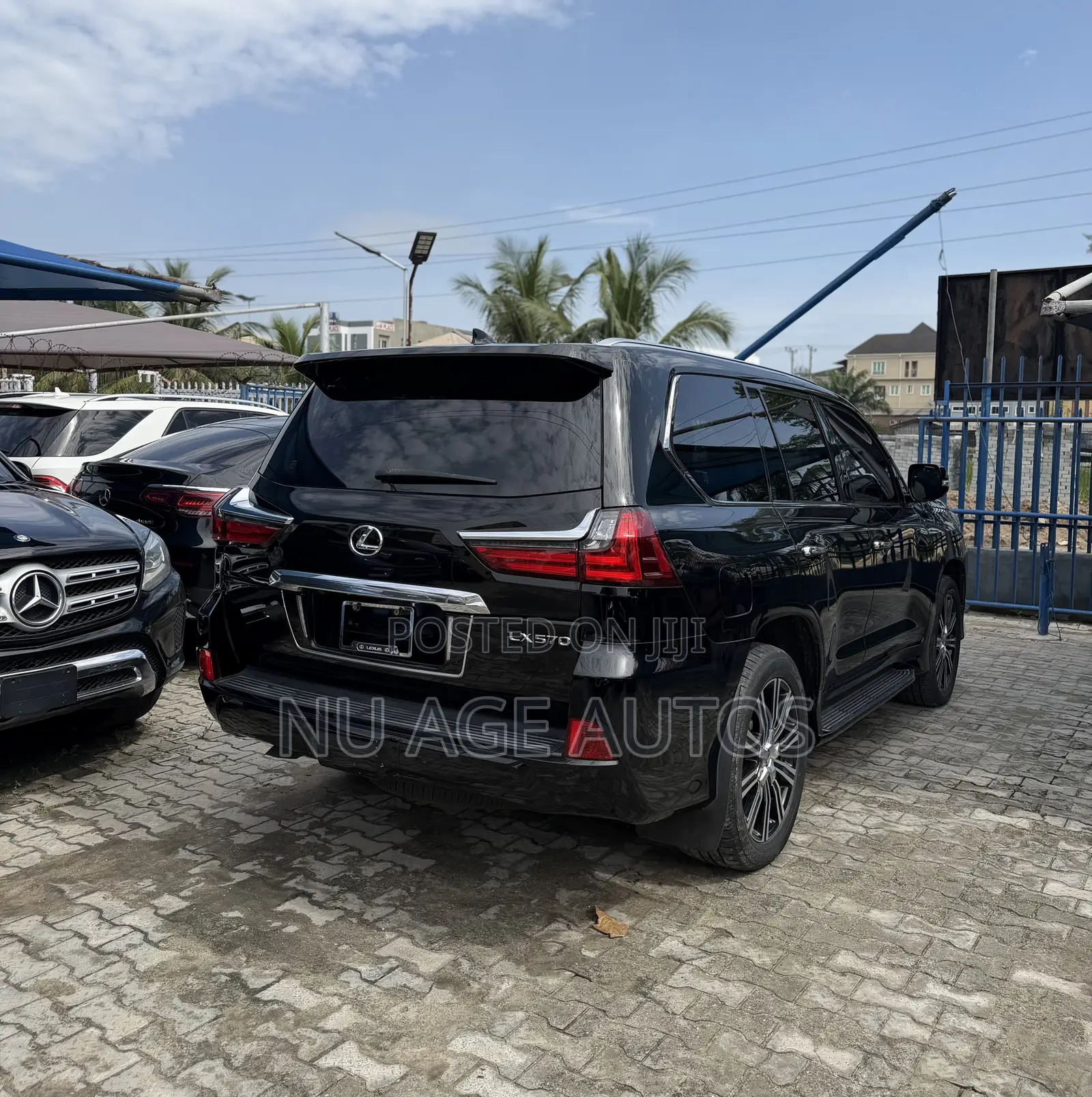 Lexus LX 570 AWD 2020 Black