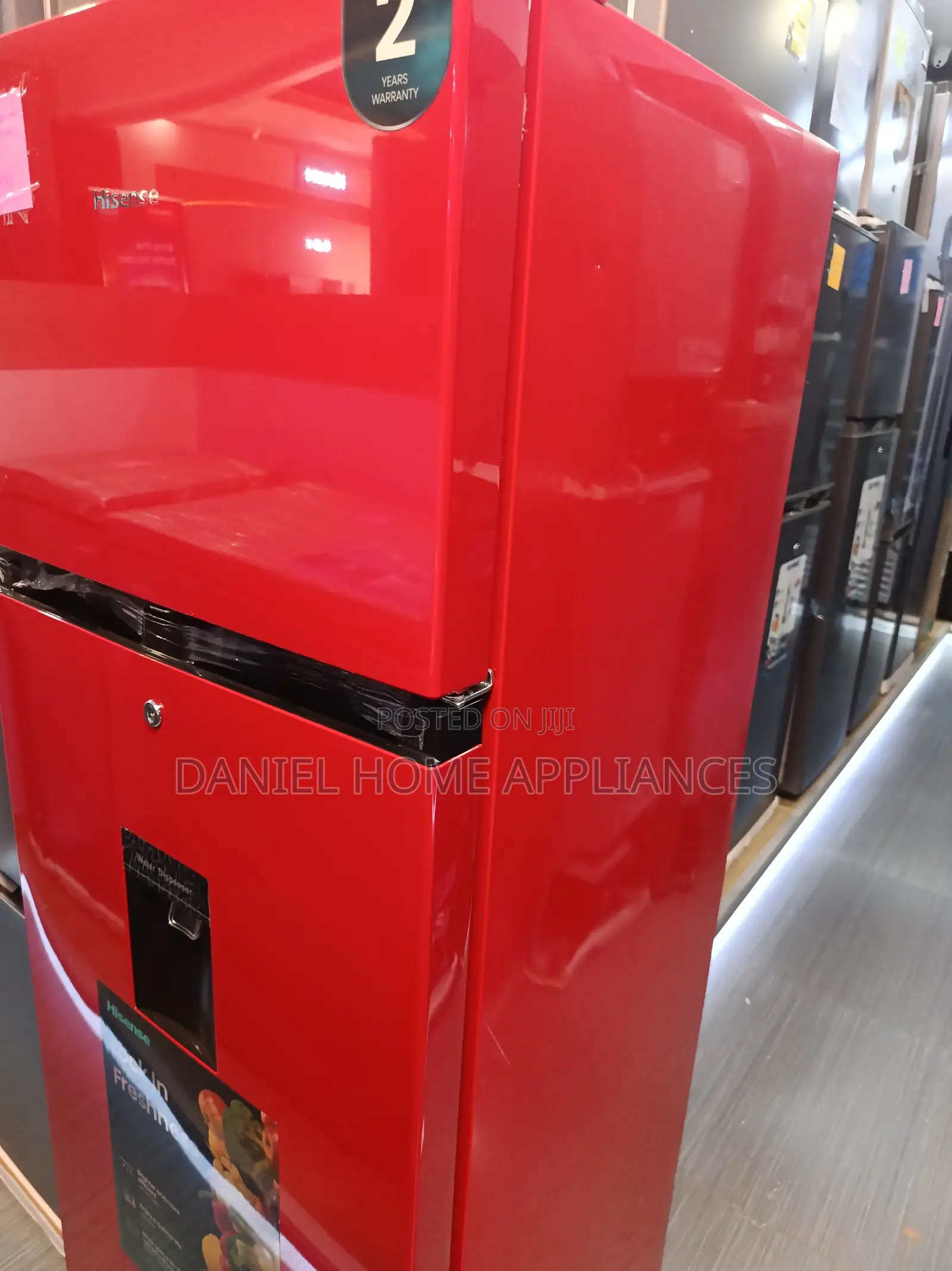 Hisense 205l Double Door Refrigerator With Water Dispenser, Red Finish